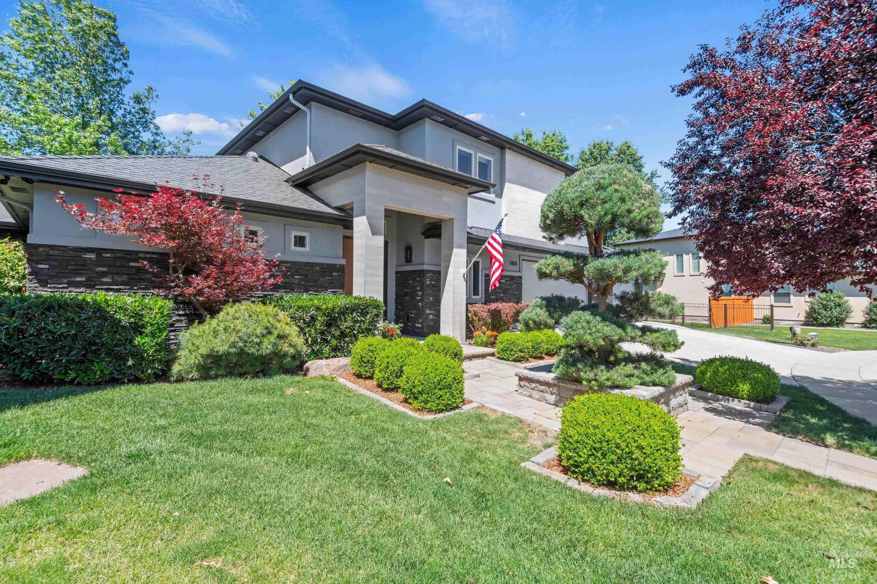 5835 N Red Hills Pl, Meridian, Idaho 83646, 3 Bedrooms, 2.5 Bathrooms, Residential For Sale, Price $868,000, 98990965