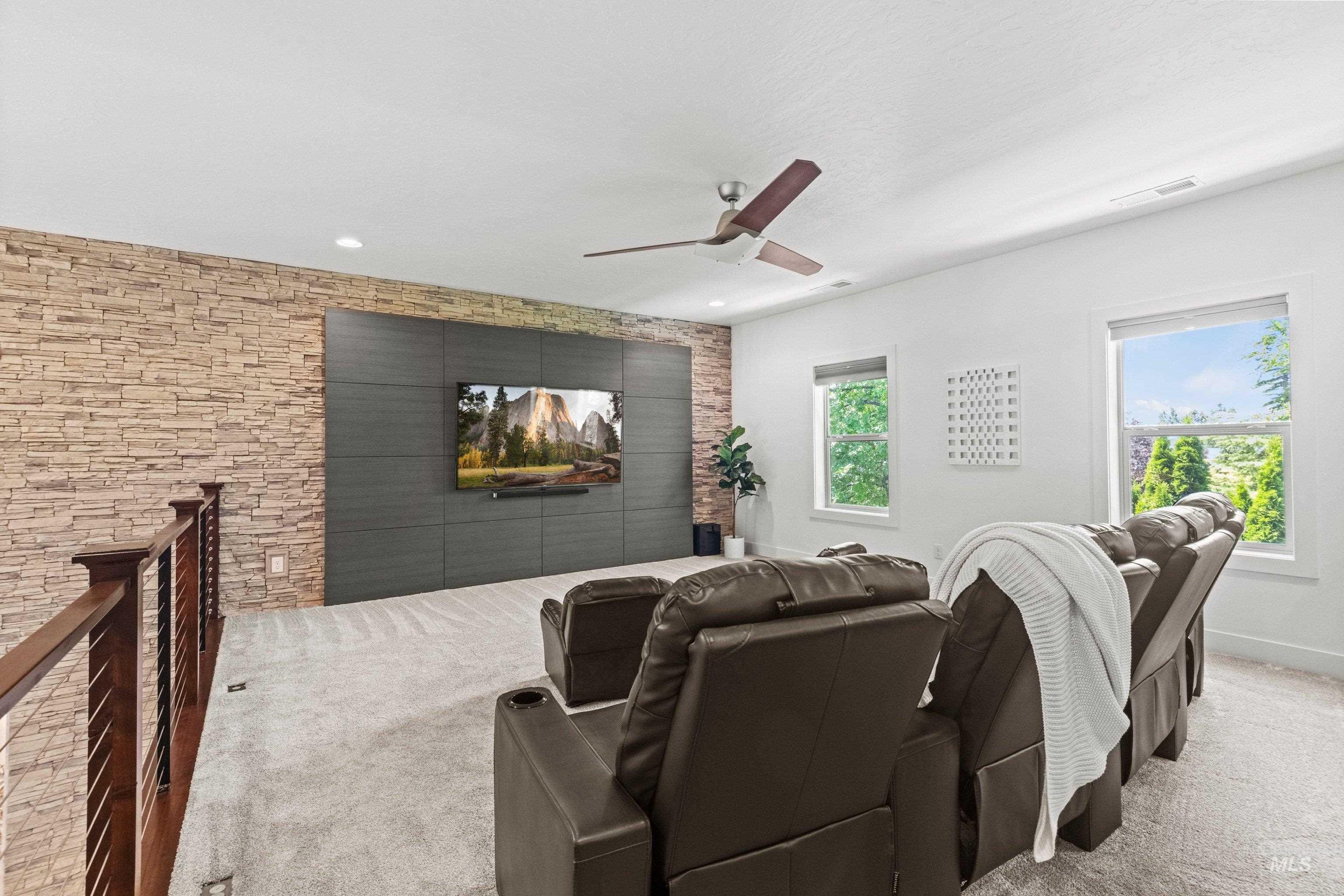 5835 N Red Hills Pl, Meridian, Idaho 83646, 3 Bedrooms, 2.5 Bathrooms, Residential For Sale, Price $868,000, 98990965