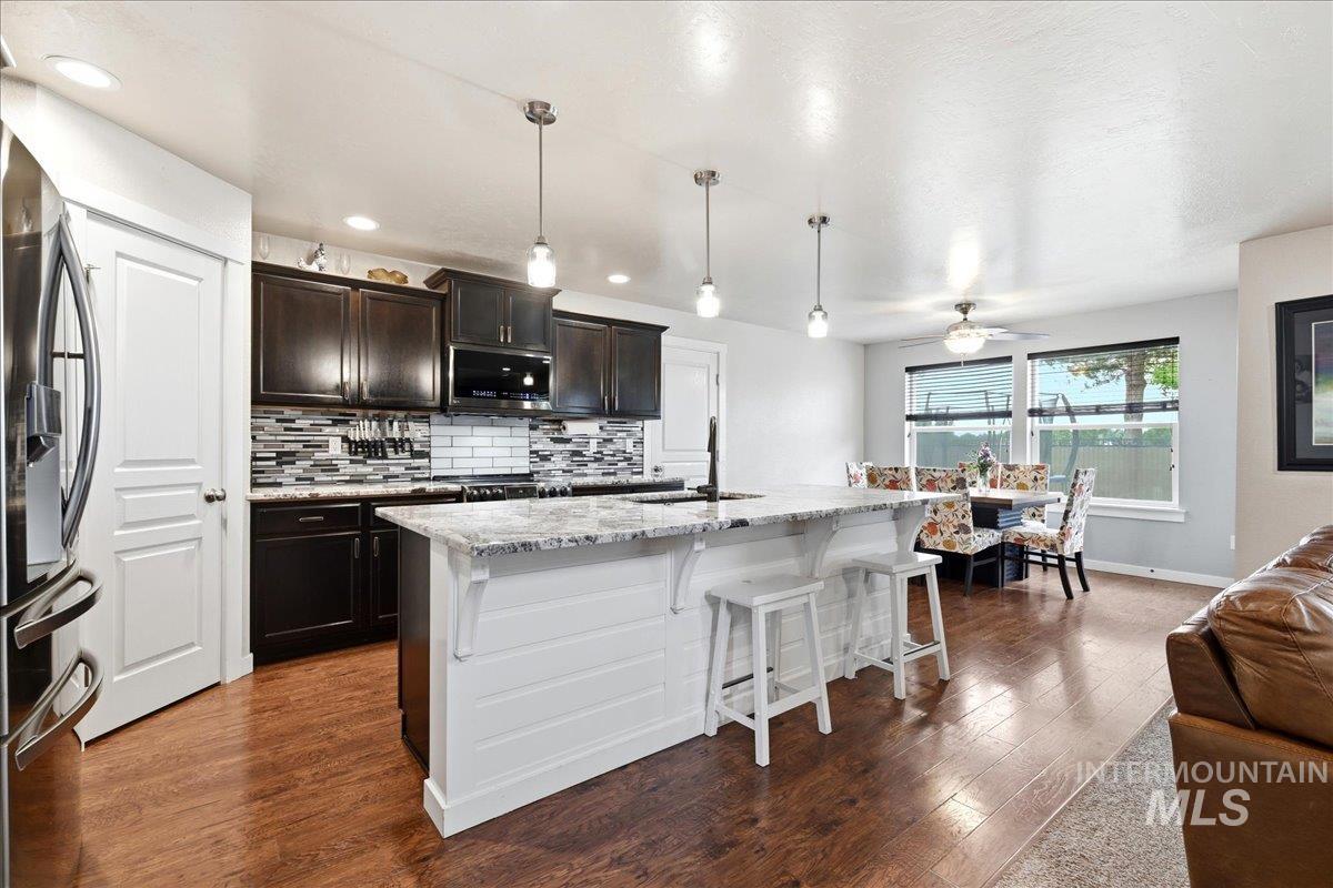 582 W Treehouse Way, Kuna, Idaho 83634, 5 Bedrooms, 2.5 Bathrooms, Residential For Sale, Price $525,000, 98990966