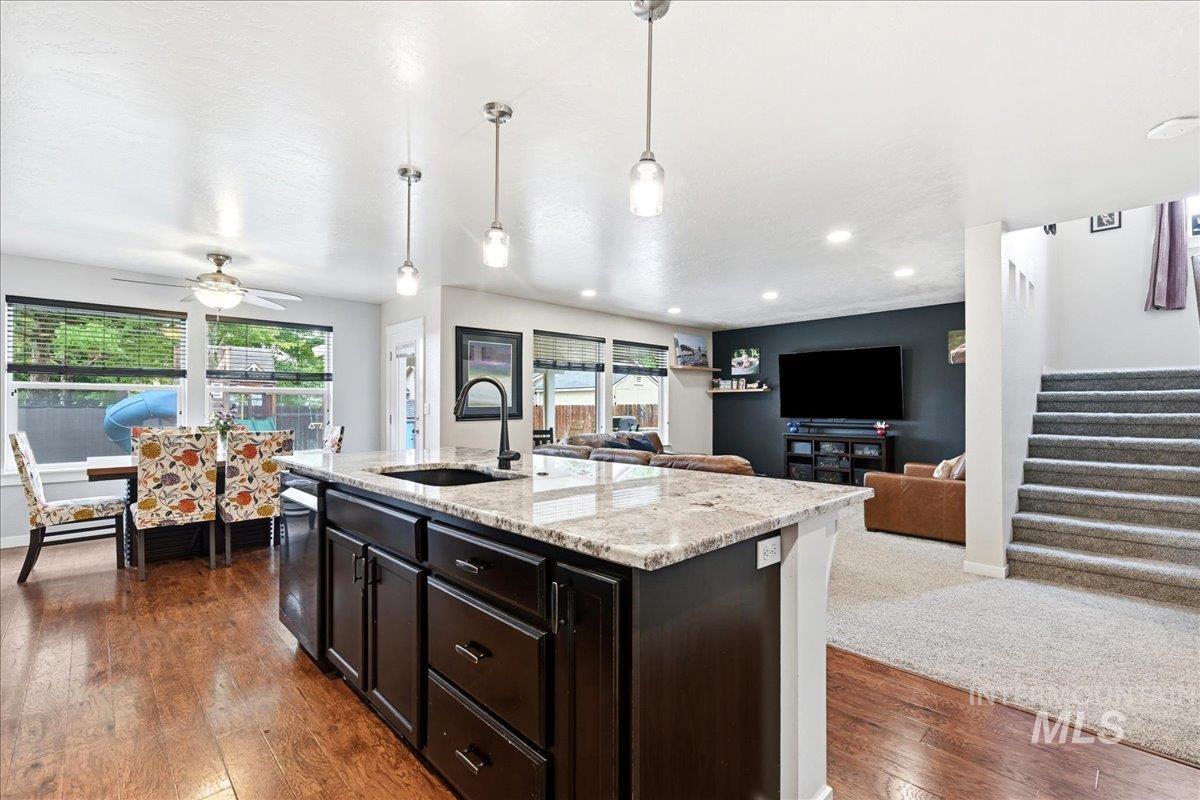 582 W Treehouse Way, Kuna, Idaho 83634, 5 Bedrooms, 2.5 Bathrooms, Residential For Sale, Price $525,000, 98990966