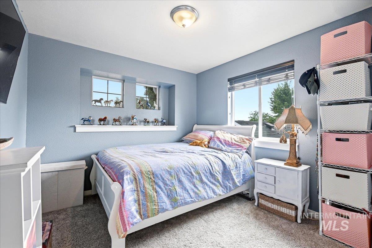 582 W Treehouse Way, Kuna, Idaho 83634, 5 Bedrooms, 2.5 Bathrooms, Residential For Sale, Price $525,000, 98990966