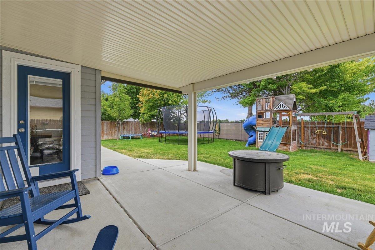 582 W Treehouse Way, Kuna, Idaho 83634, 5 Bedrooms, 2.5 Bathrooms, Residential For Sale, Price $525,000, 98990966