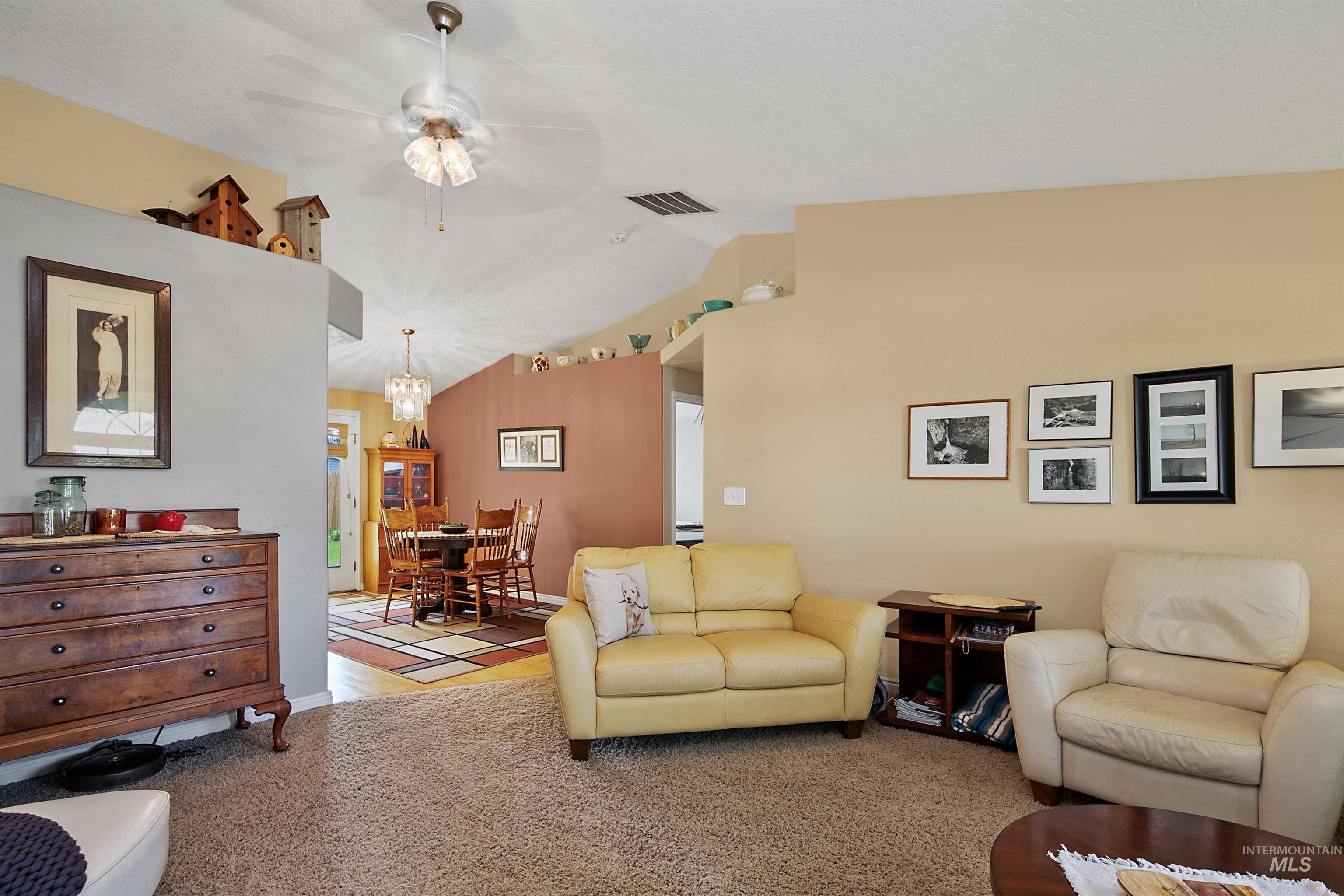 1707 Silver Loop, Nampa, Idaho 83686, 3 Bedrooms, 2 Bathrooms, Residential For Sale, Price $372,000,MLS 98990968