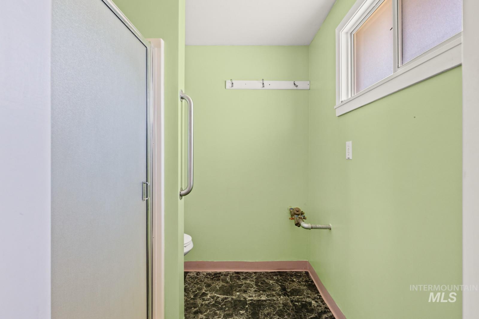 1876 6th Ave, Clarkston, Washington 99403, 2 Bedrooms, 2 Bathrooms, Residential For Sale, Price $385,000, 98990969