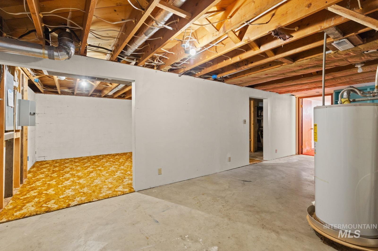 1876 6th Ave, Clarkston, Washington 99403, 2 Bedrooms, 2 Bathrooms, Residential For Sale, Price $385,000, 98990969
