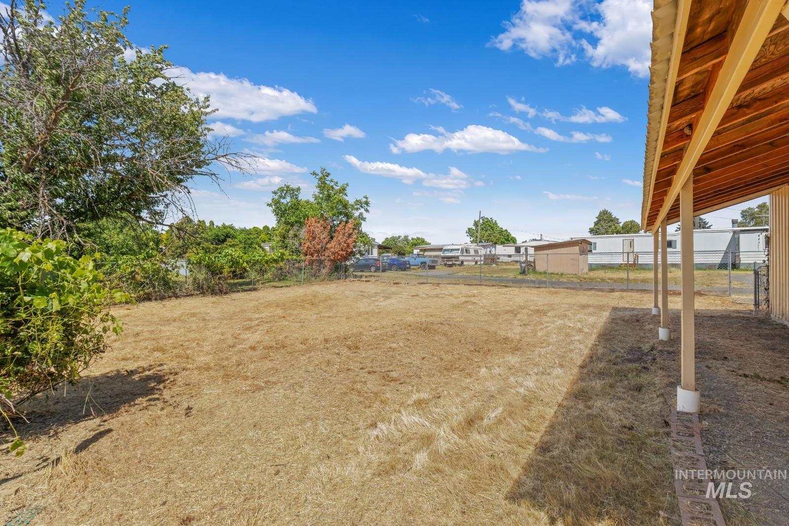 1876 6th Ave, Clarkston, Washington 99403, 2 Bedrooms, 2 Bathrooms, Residential For Sale, Price $385,000, 98990969
