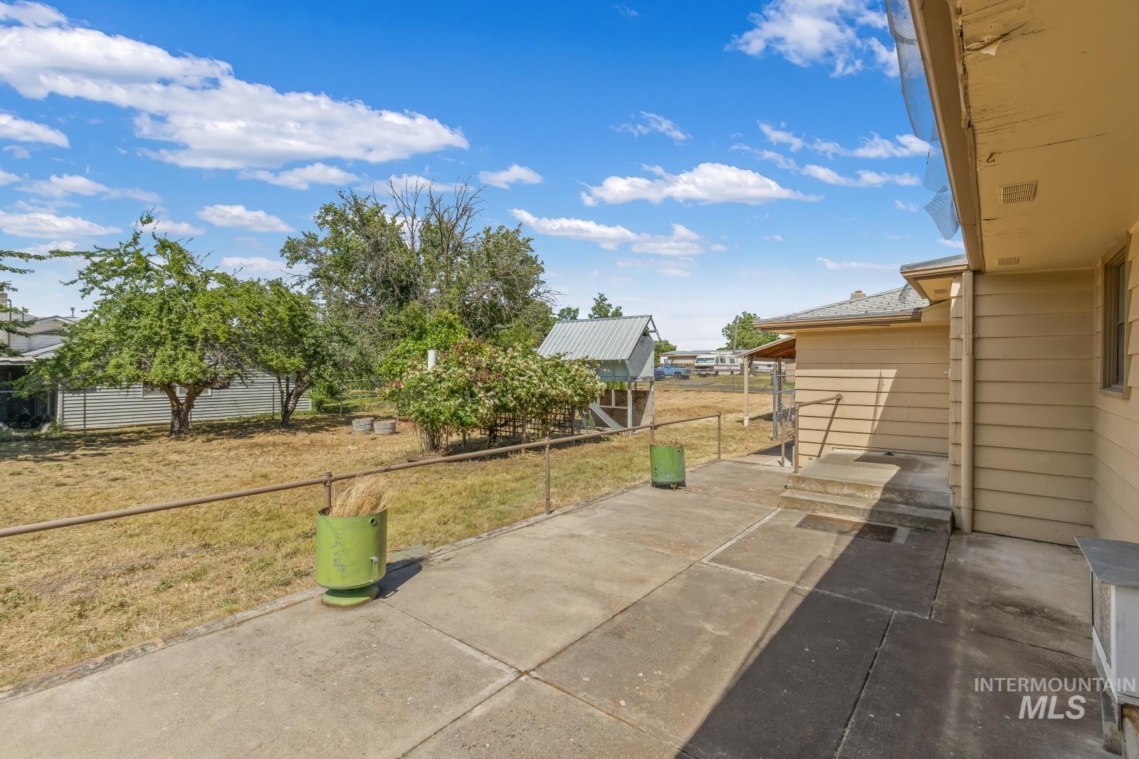 1876 6th Ave, Clarkston, Washington 99403, 2 Bedrooms, 2 Bathrooms, Residential For Sale, Price $385,000, 98990969