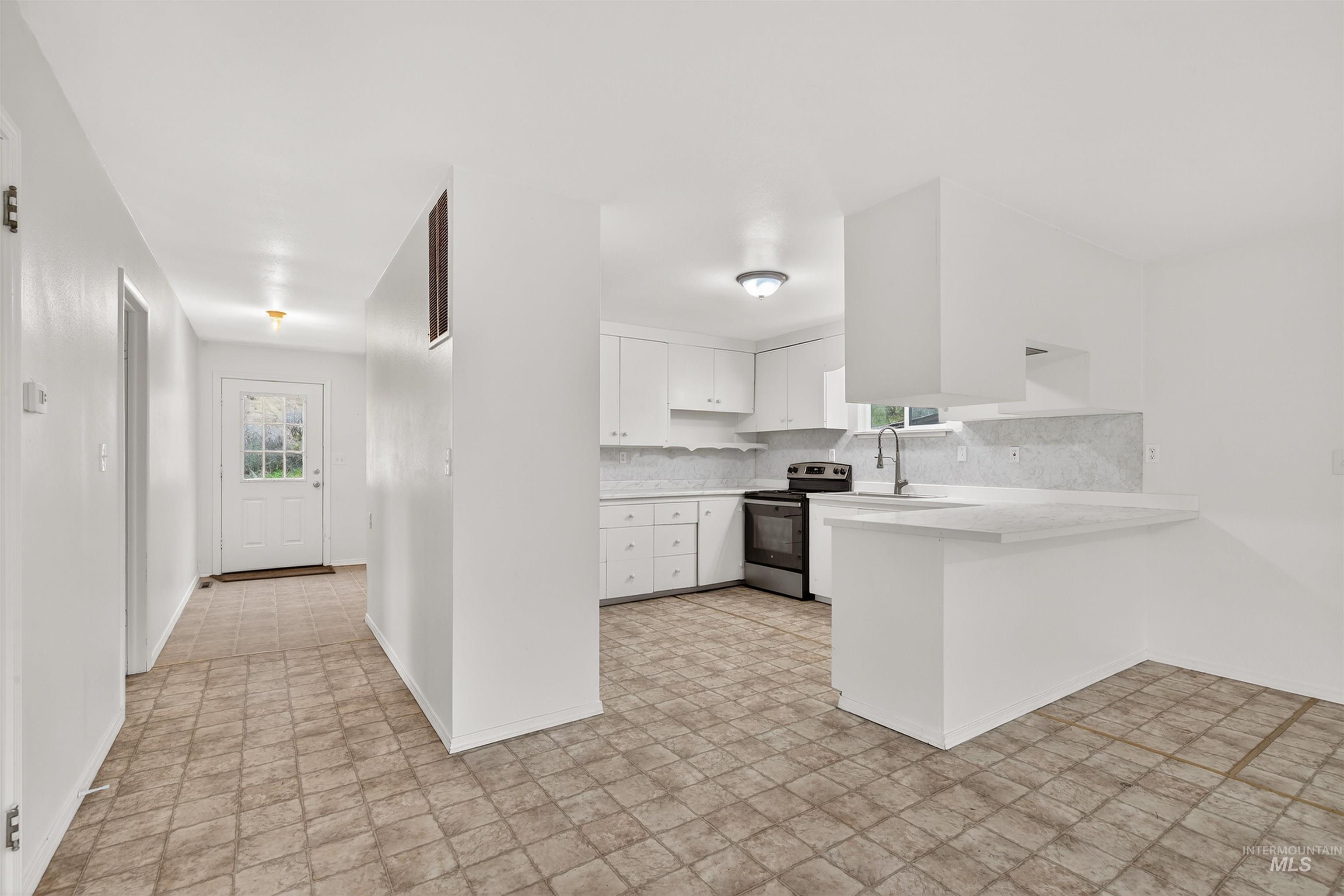 8049 Asotin Creek Road, Asotin, Washington 99402, 3 Bedrooms, 2 Bathrooms, Residential For Sale, Price $459,900,MLS 98990970