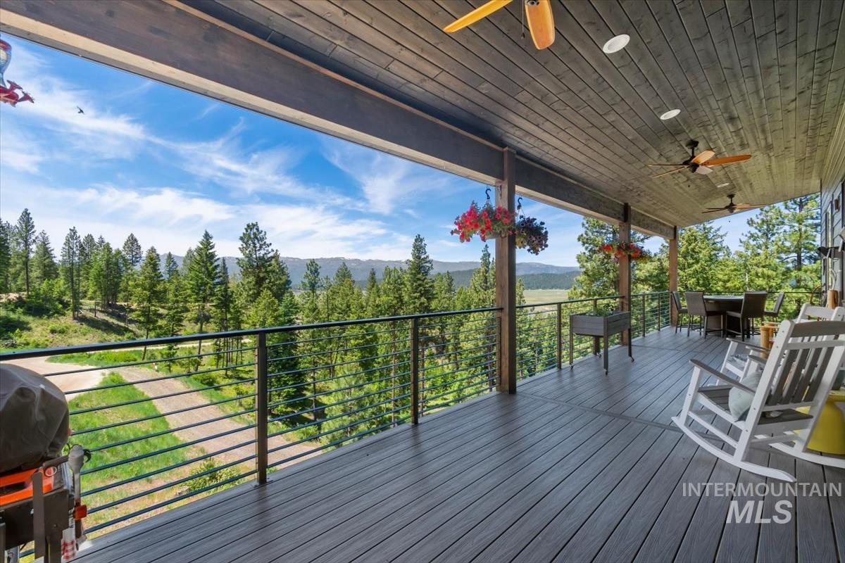 35 San Ignacio Way, Cascade, Idaho 83611, 4 Bedrooms, 2.5 Bathrooms, Residential For Sale, Price $975,000,MLS 98990971