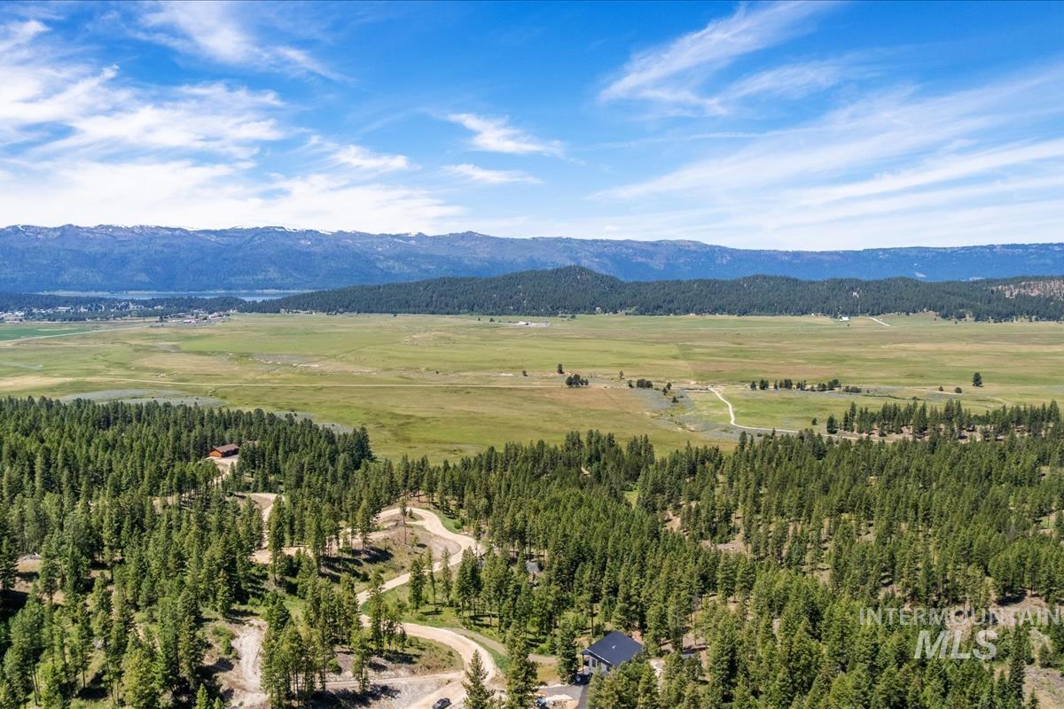 35 San Ignacio Way, Cascade, Idaho 83611, 4 Bedrooms, 2.5 Bathrooms, Residential For Sale, Price $975,000, 98990971