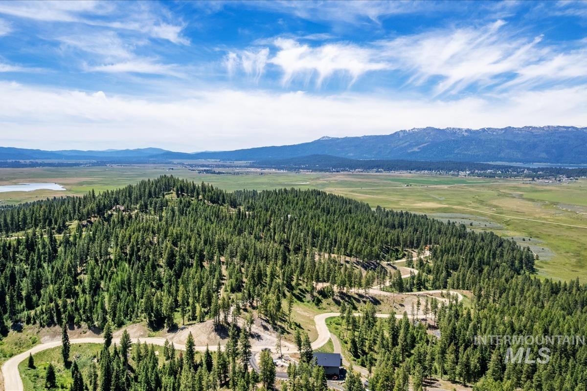 35 San Ignacio Way, Cascade, Idaho 83611, 4 Bedrooms, 2.5 Bathrooms, Residential For Sale, Price $975,000, 98990971