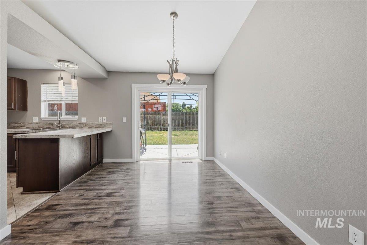 107 Sunridge Dr, Caldwell, Idaho 83605, 3 Bedrooms, 2 Bathrooms, Residential For Sale, Price $350,000, 98990972