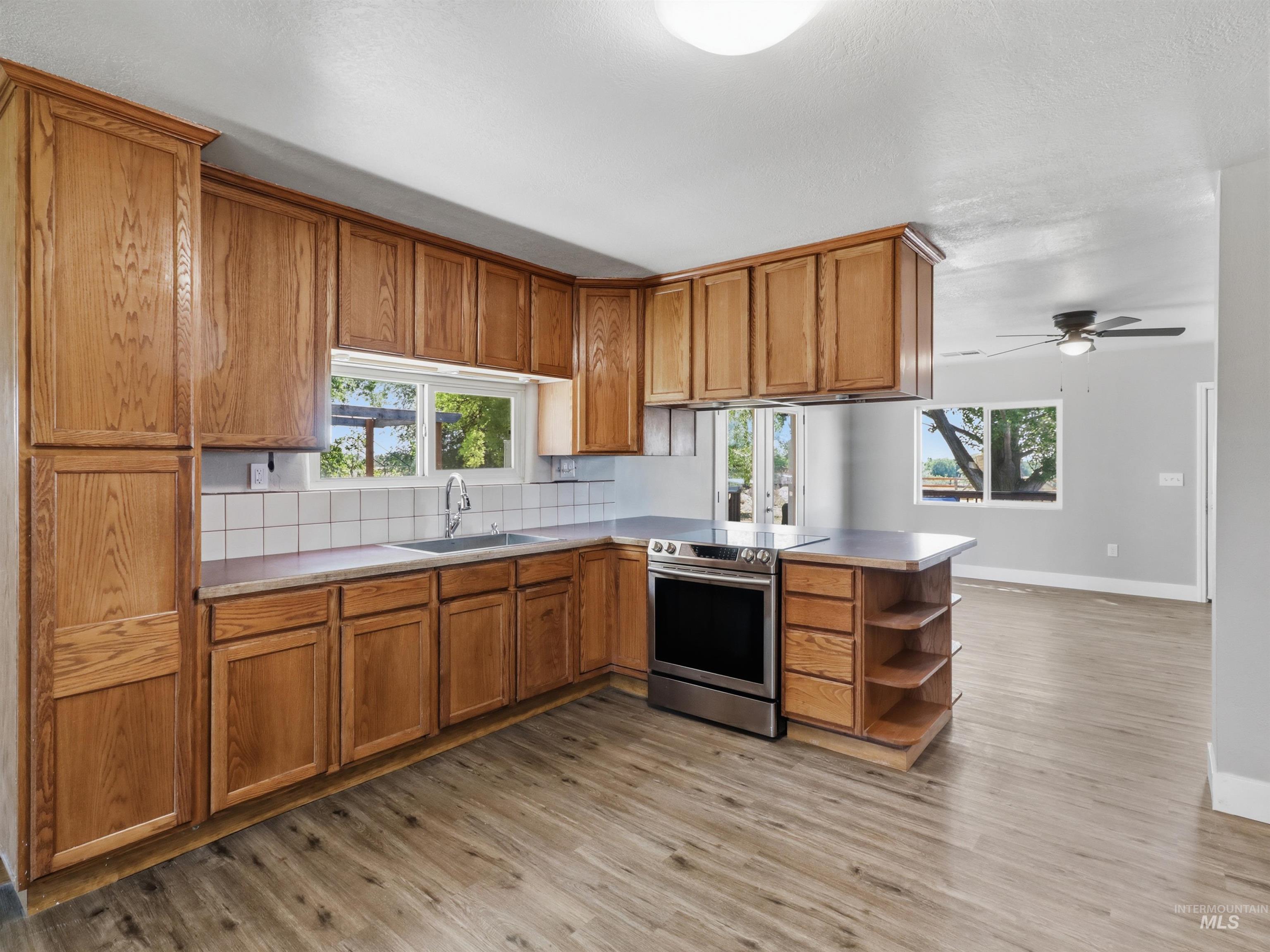 79 N Robinson Rd, Nampa, Idaho 83687, 4 Bedrooms, 2 Bathrooms, Residential For Sale, Price $1,400,000, 98990973
