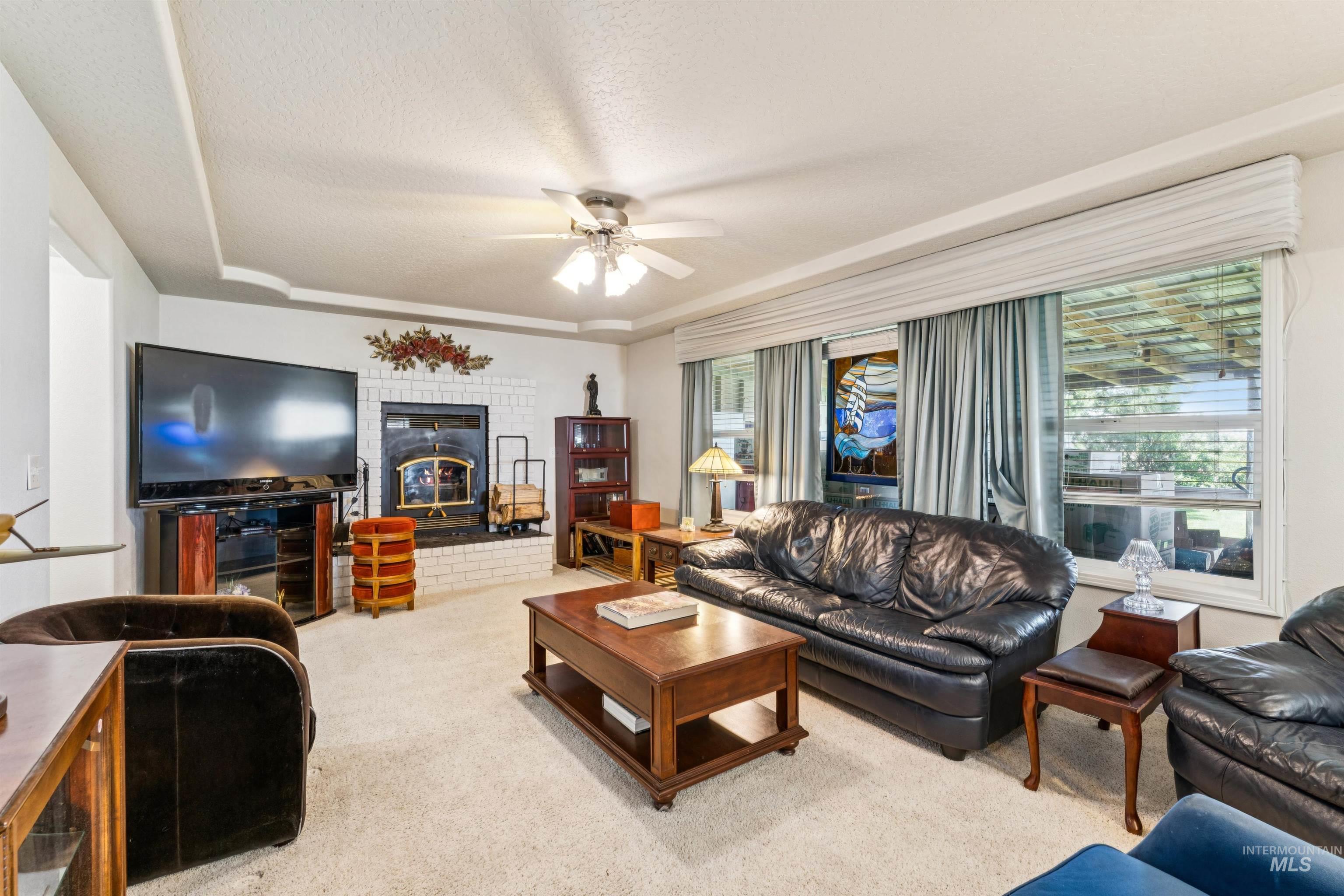 6026 Whispering Hills Dr, Marsing, Idaho 83639, 3 Bedrooms, 2.5 Bathrooms, Residential For Sale, Price $635,000,MLS 98990975