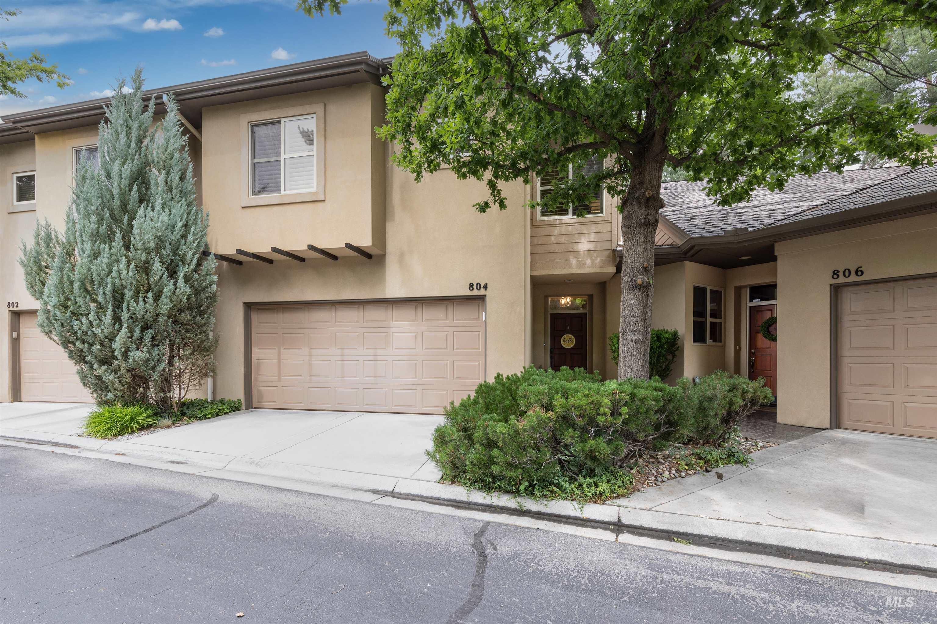 804 E Riverpark Ln, Boise, Idaho 83706, 2 Bedrooms, 2.5 Bathrooms, Residential For Sale, Price $650,000,MLS 98990979