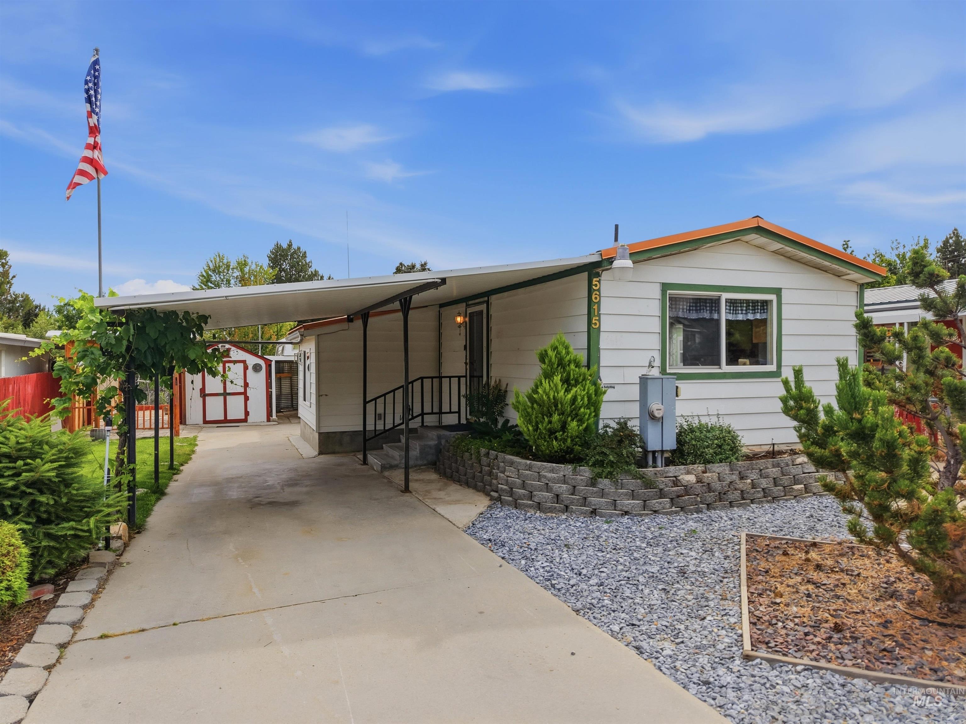 5615 E Woodcross Dr, Boise, Idaho 83716, 2 Bedrooms, 1 Bathroom, Residential For Sale, Price $229,900, 98990980