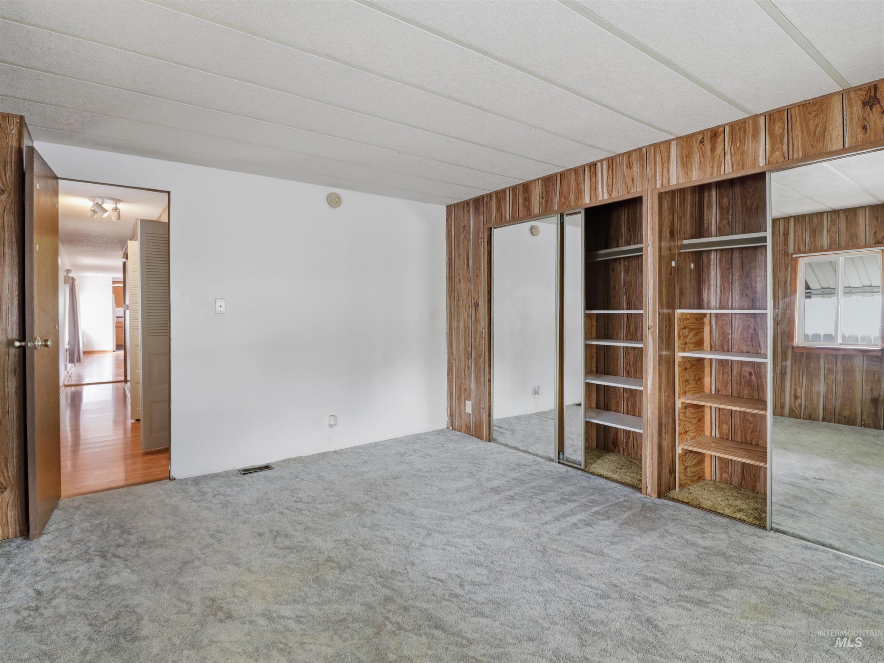 5615 E Woodcross Dr, Boise, Idaho 83716, 2 Bedrooms, 1 Bathroom, Residential For Sale, Price $229,900, 98990980