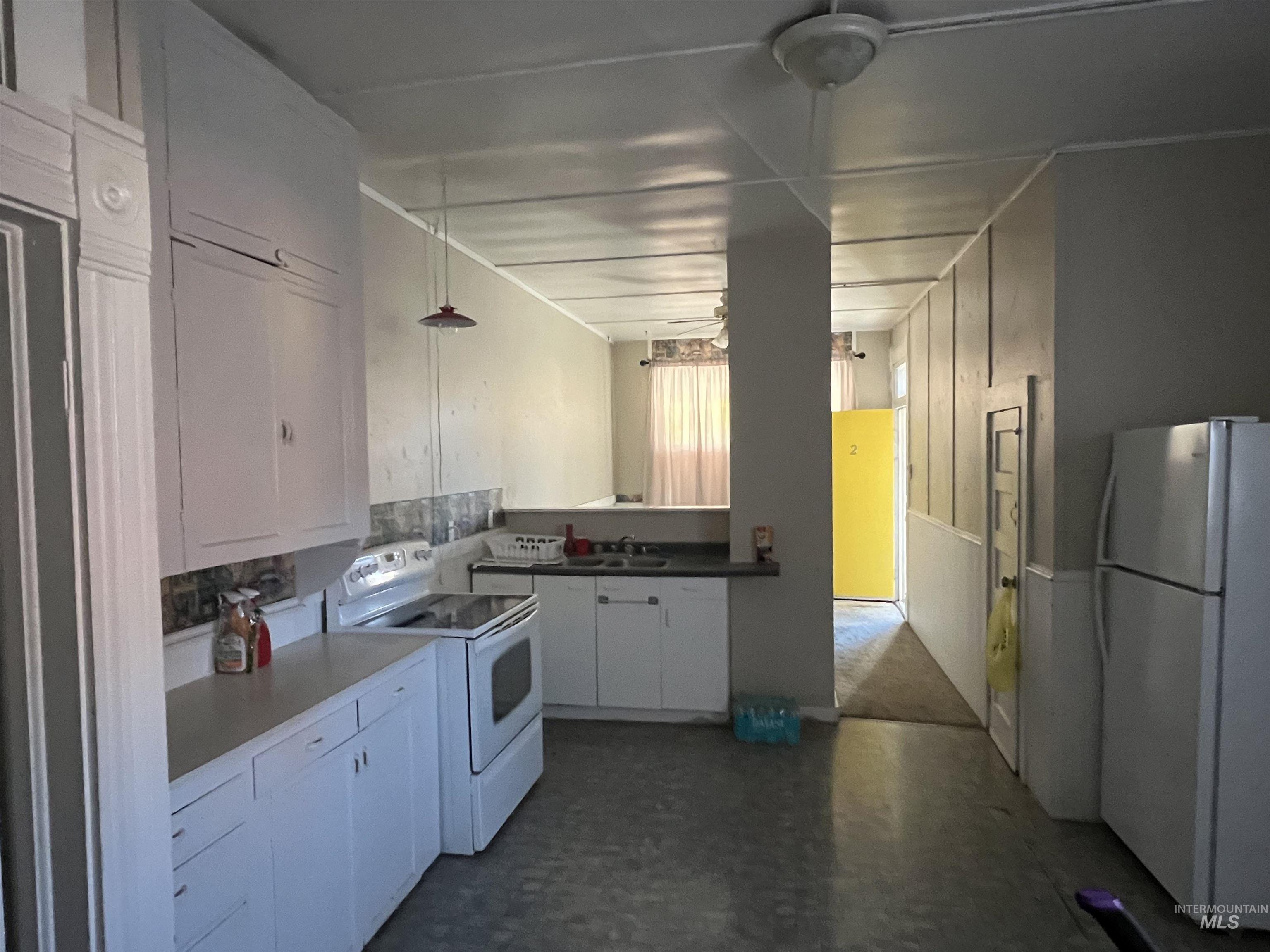 103 South Michigan, Council, Idaho 83612, 2 Bedrooms, 1 Bathroom, Residential Income For Sale, Price $420,000, 98990981