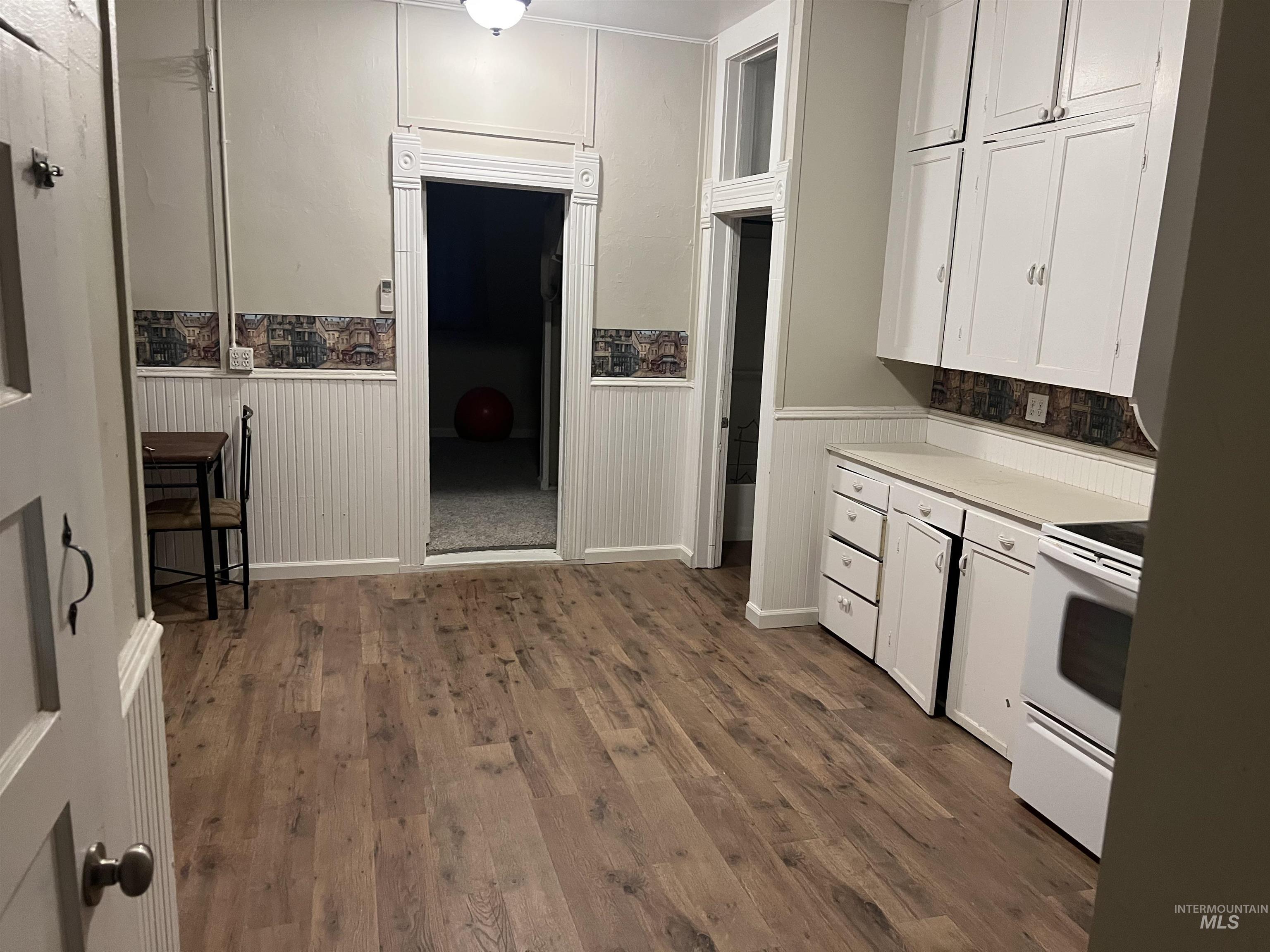 103 South Michigan, Council, Idaho 83612, 2 Bedrooms, 1 Bathroom, Residential Income For Sale, Price $420,000, 98990981