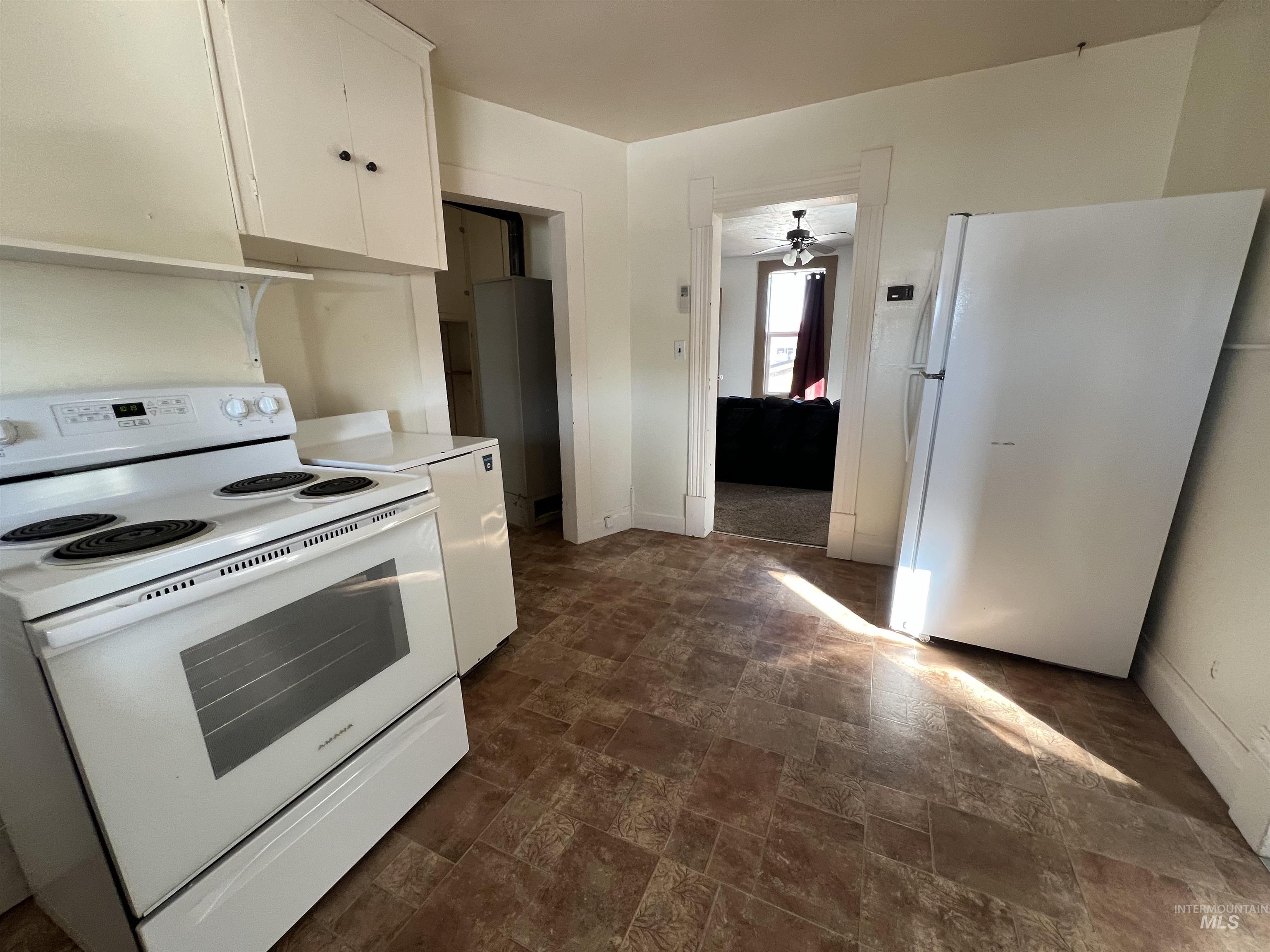 103 South Michigan, Council, Idaho 83612, 2 Bedrooms, 1 Bathroom, Residential Income For Sale, Price $420,000, 98990981