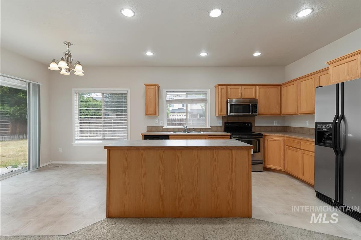 2080 W Sage Springs Ct, Meridian, Idaho 83642, 3 Bedrooms, 2.5 Bathrooms, Residential For Sale, Price $499,999,MLS 98990986