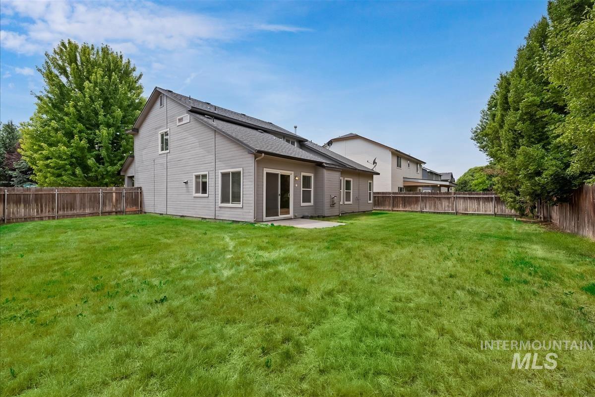 2080 W Sage Springs Ct, Meridian, Idaho 83642, 3 Bedrooms, 2.5 Bathrooms, Residential For Sale, Price $499,999,MLS 98990986