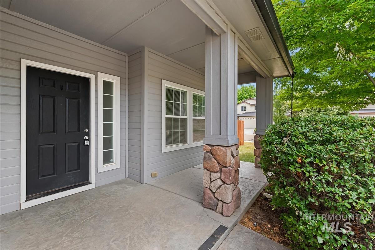 2080 W Sage Springs Ct, Meridian, Idaho 83642, 3 Bedrooms, 2.5 Bathrooms, Residential For Sale, Price $499,999,MLS 98990986