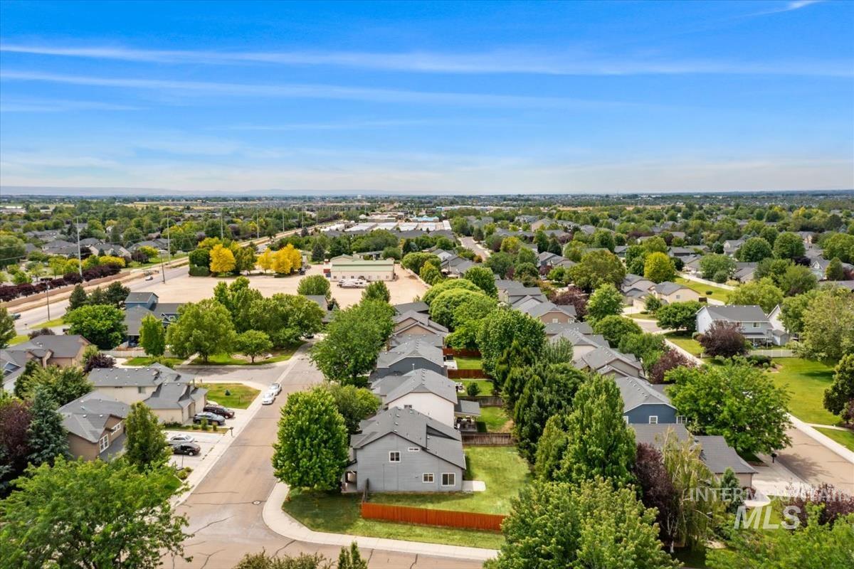 2080 W Sage Springs Ct, Meridian, Idaho 83642, 3 Bedrooms, 2.5 Bathrooms, Residential For Sale, Price $499,999,MLS 98990986