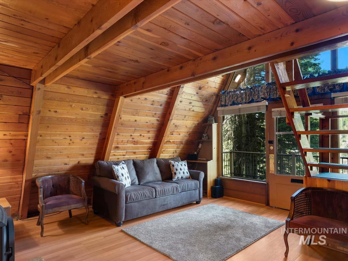 3 Lyons Lane, Smiths Ferry, Idaho 83611, 1 Bedroom, 1 Bathroom, Residential For Sale, Price $275,900, 98990987