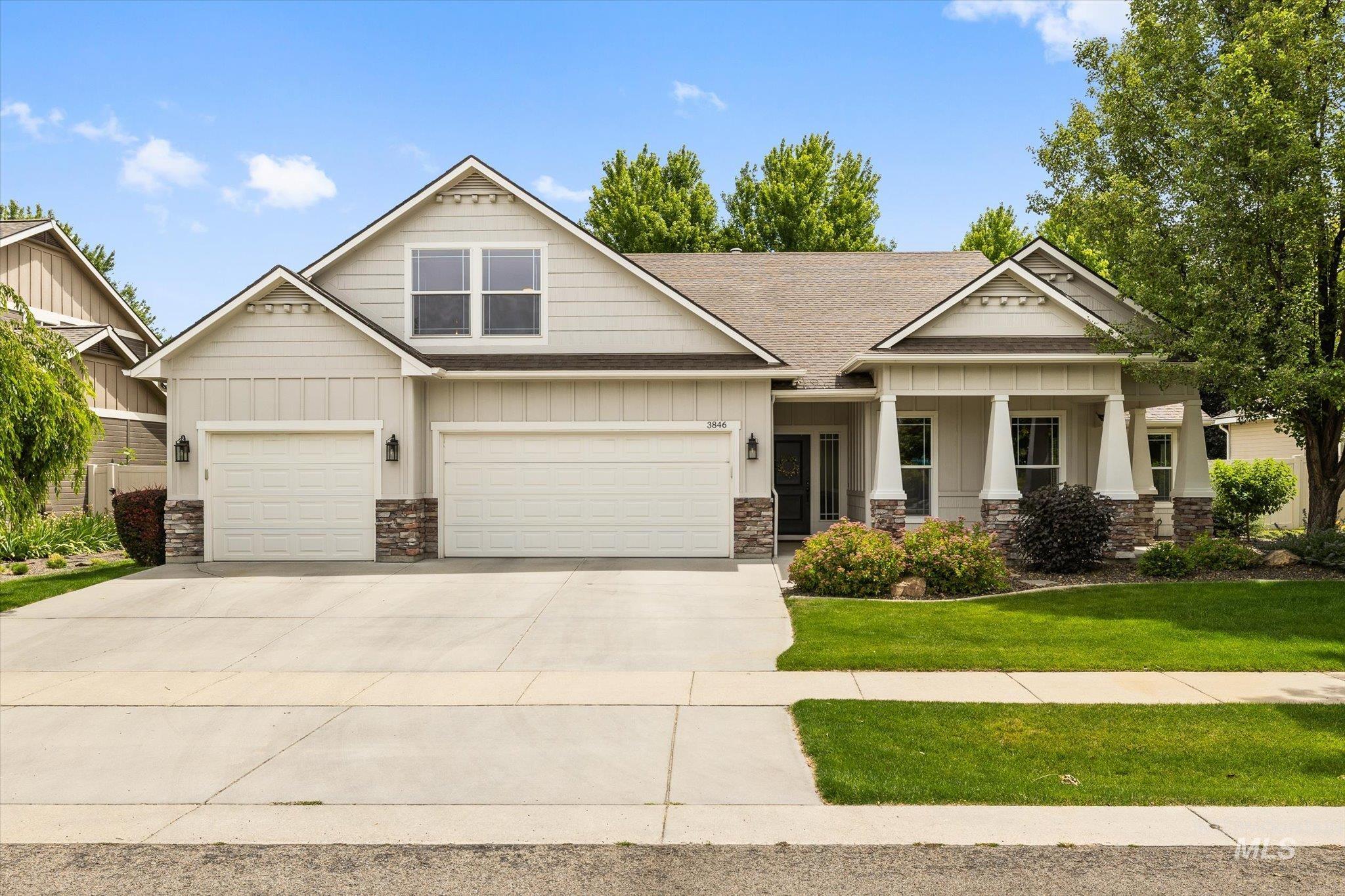 3846 S Montague, Meridian, Idaho 83642, 4 Bedrooms, 3 Bathrooms, Residential For Sale, Price $699,900, 98990988