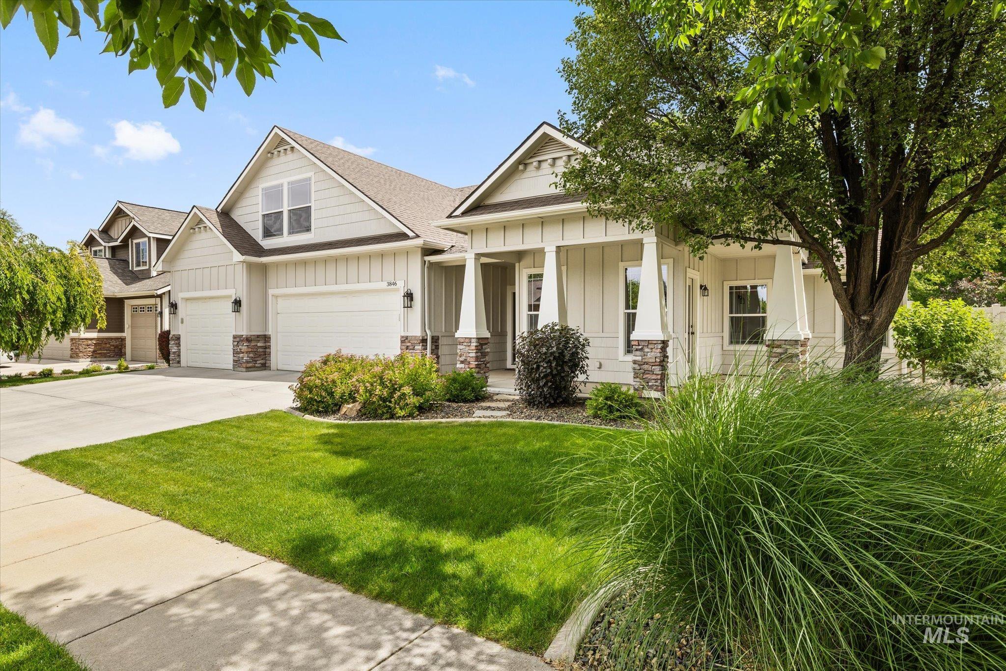 3846 S Montague, Meridian, Idaho 83642, 4 Bedrooms, 3 Bathrooms, Residential For Sale, Price $699,900, 98990988