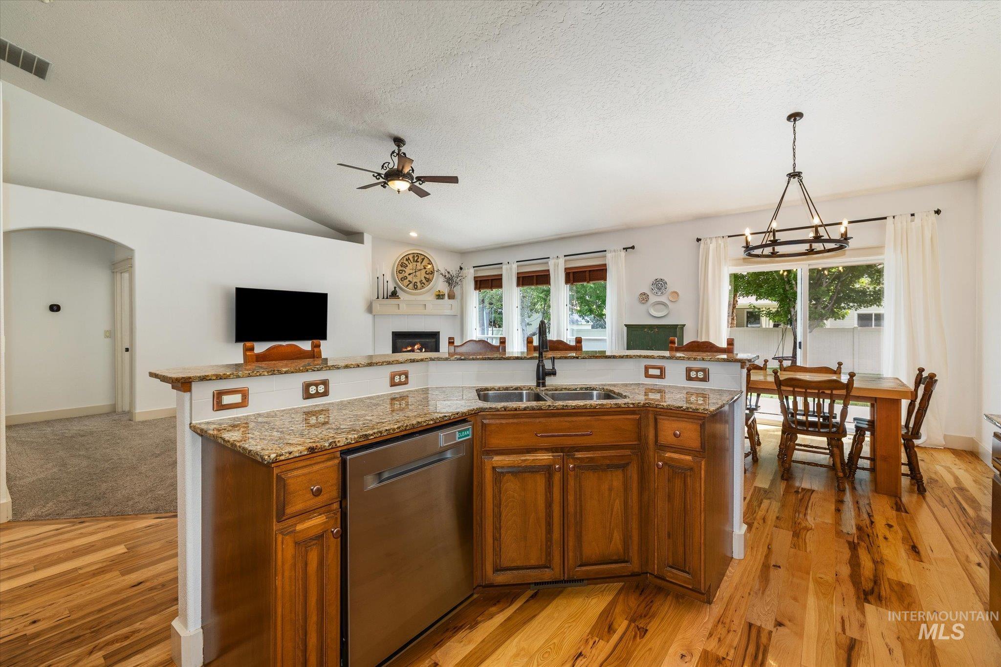 3846 S Montague, Meridian, Idaho 83642, 4 Bedrooms, 3 Bathrooms, Residential For Sale, Price $699,900, 98990988