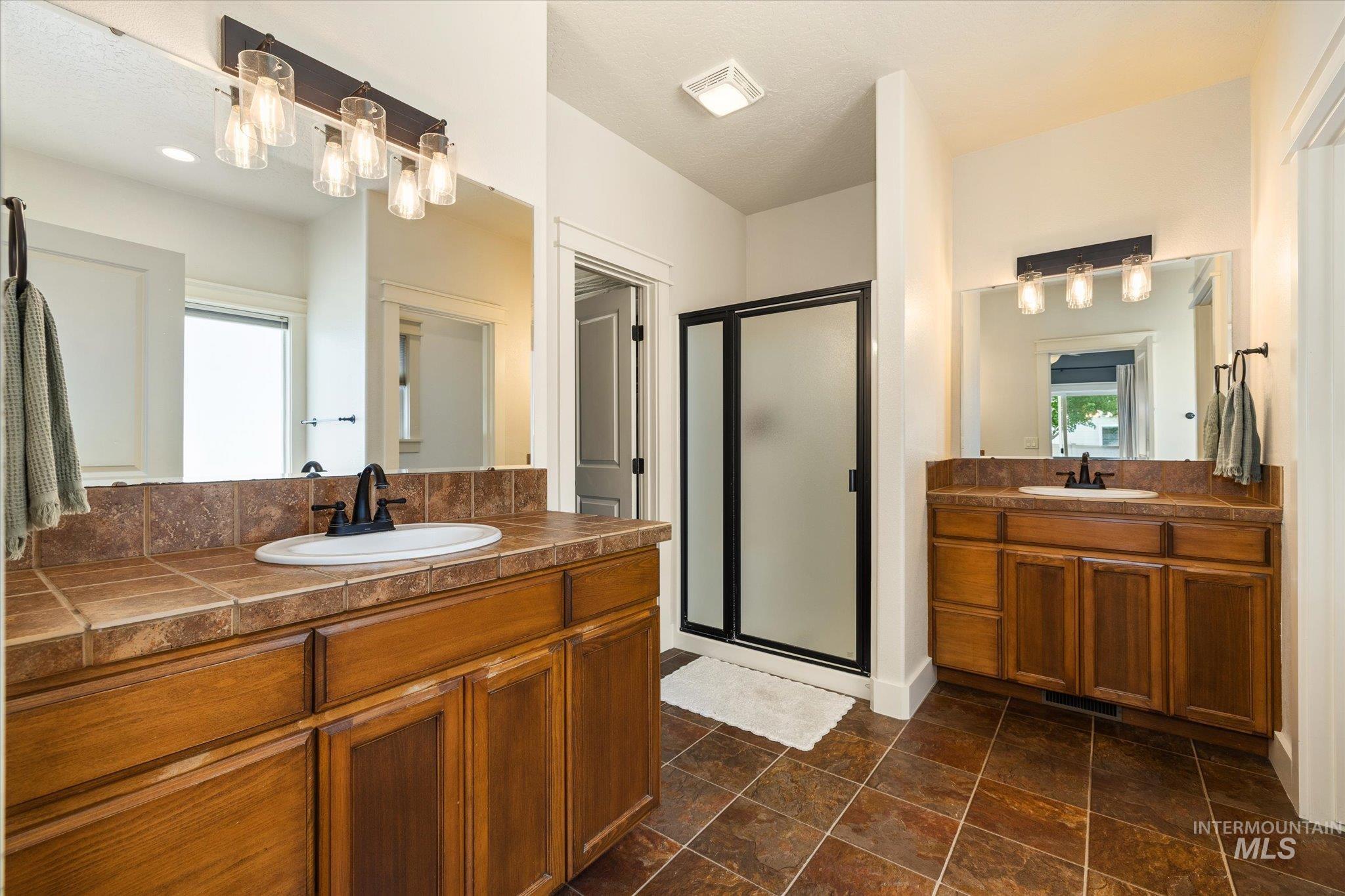 3846 S Montague, Meridian, Idaho 83642, 4 Bedrooms, 3 Bathrooms, Residential For Sale, Price $699,900, 98990988