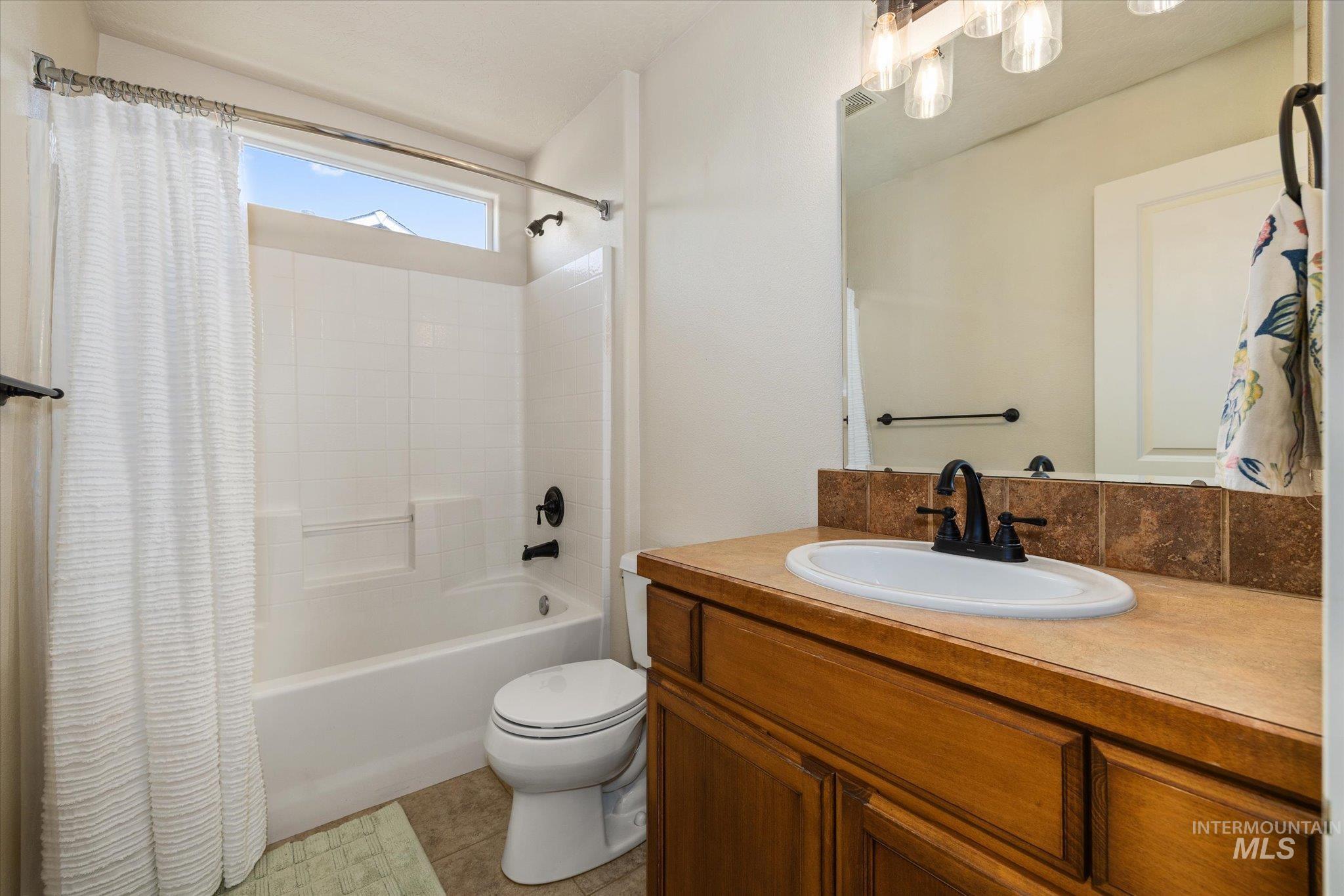 3846 S Montague, Meridian, Idaho 83642, 4 Bedrooms, 3 Bathrooms, Residential For Sale, Price $699,900, 98990988