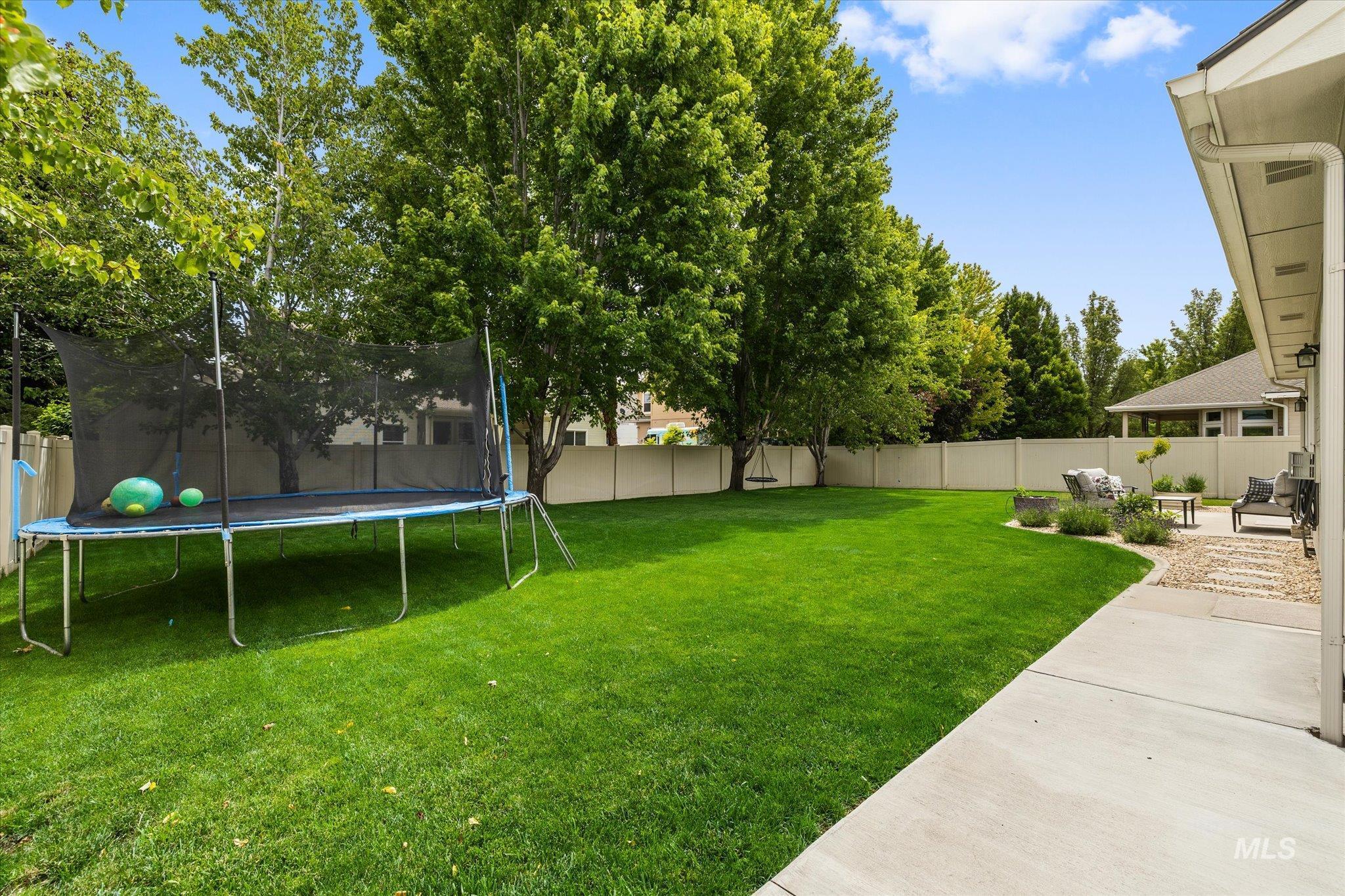 3846 S Montague, Meridian, Idaho 83642, 4 Bedrooms, 3 Bathrooms, Residential For Sale, Price $699,900, 98990988