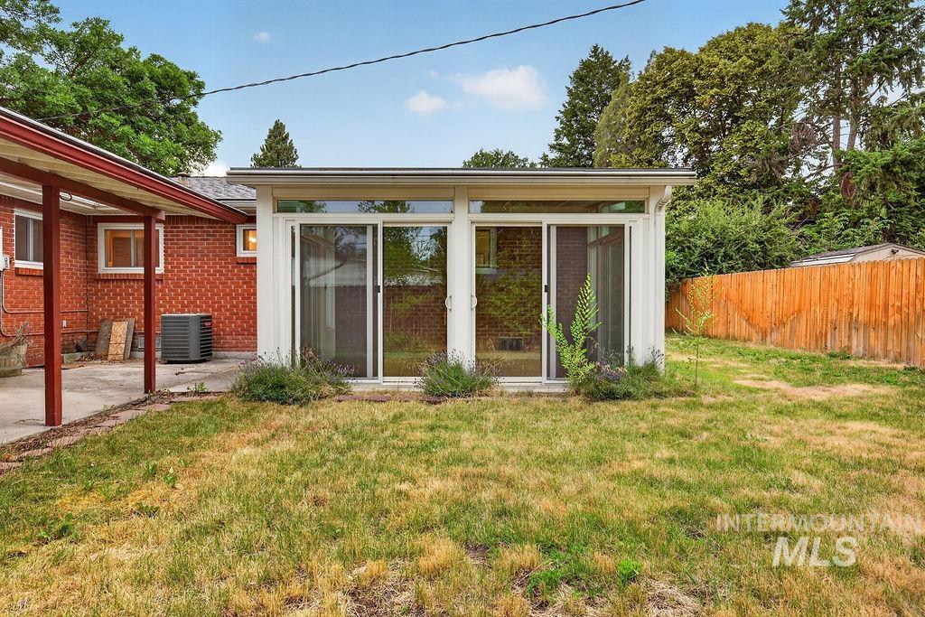 3324 Tucker, Boise, Idaho 83703, 4 Bedrooms, 3 Bathrooms, Residential For Sale, Price $819,000, 98990989