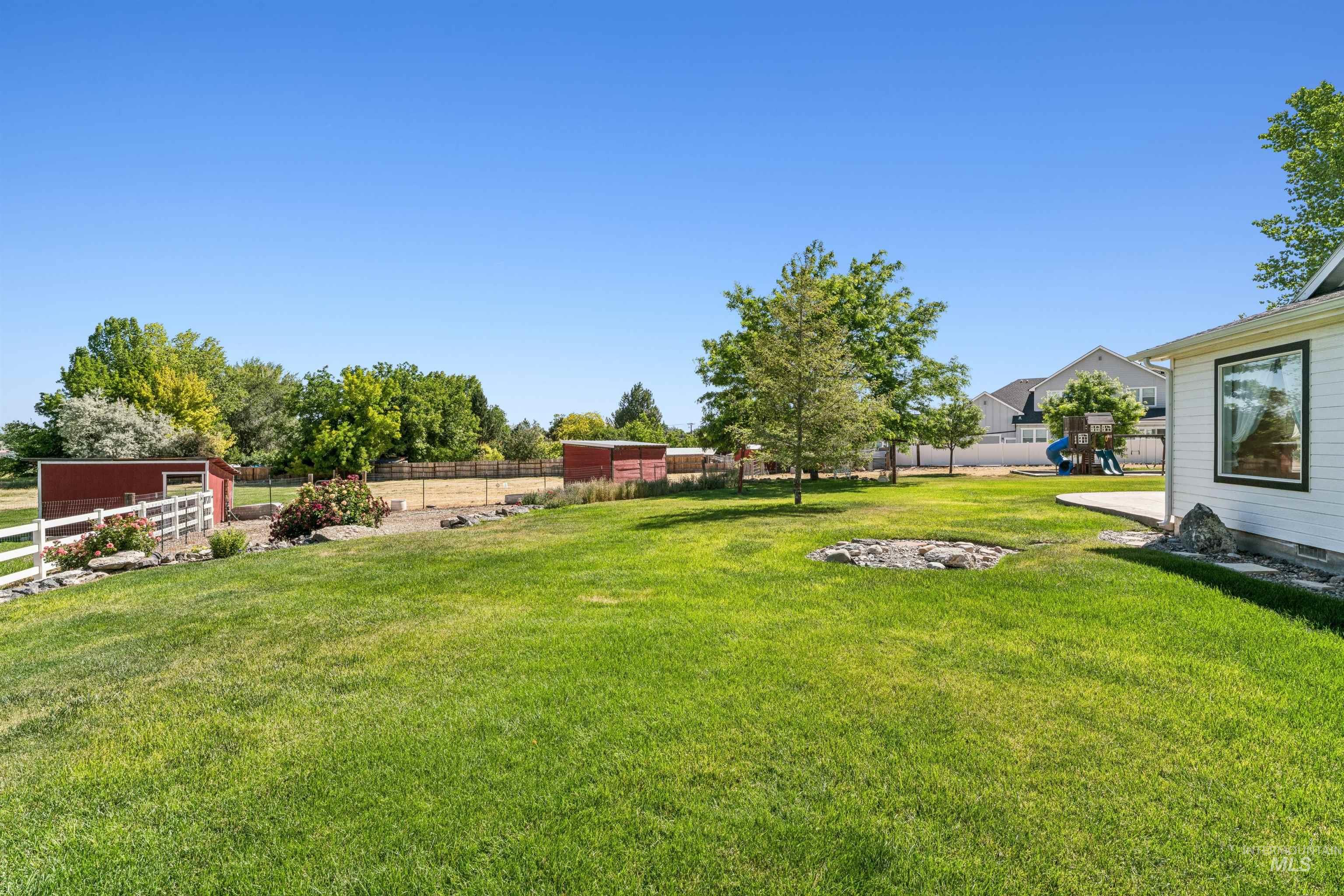 4220 Pleasant View, Nampa, Idaho 83686, 3 Bedrooms, 2.5 Bathrooms, Residential For Sale, Price $825,000, 98990990