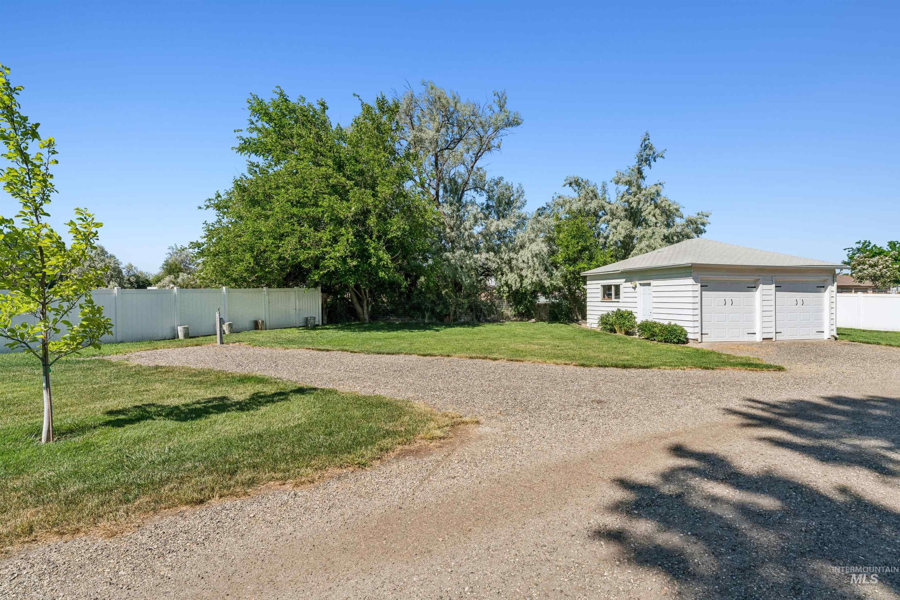 4220 Pleasant View, Nampa, Idaho 83686, 3 Bedrooms, 2.5 Bathrooms, Residential For Sale, Price $825,000, 98990990