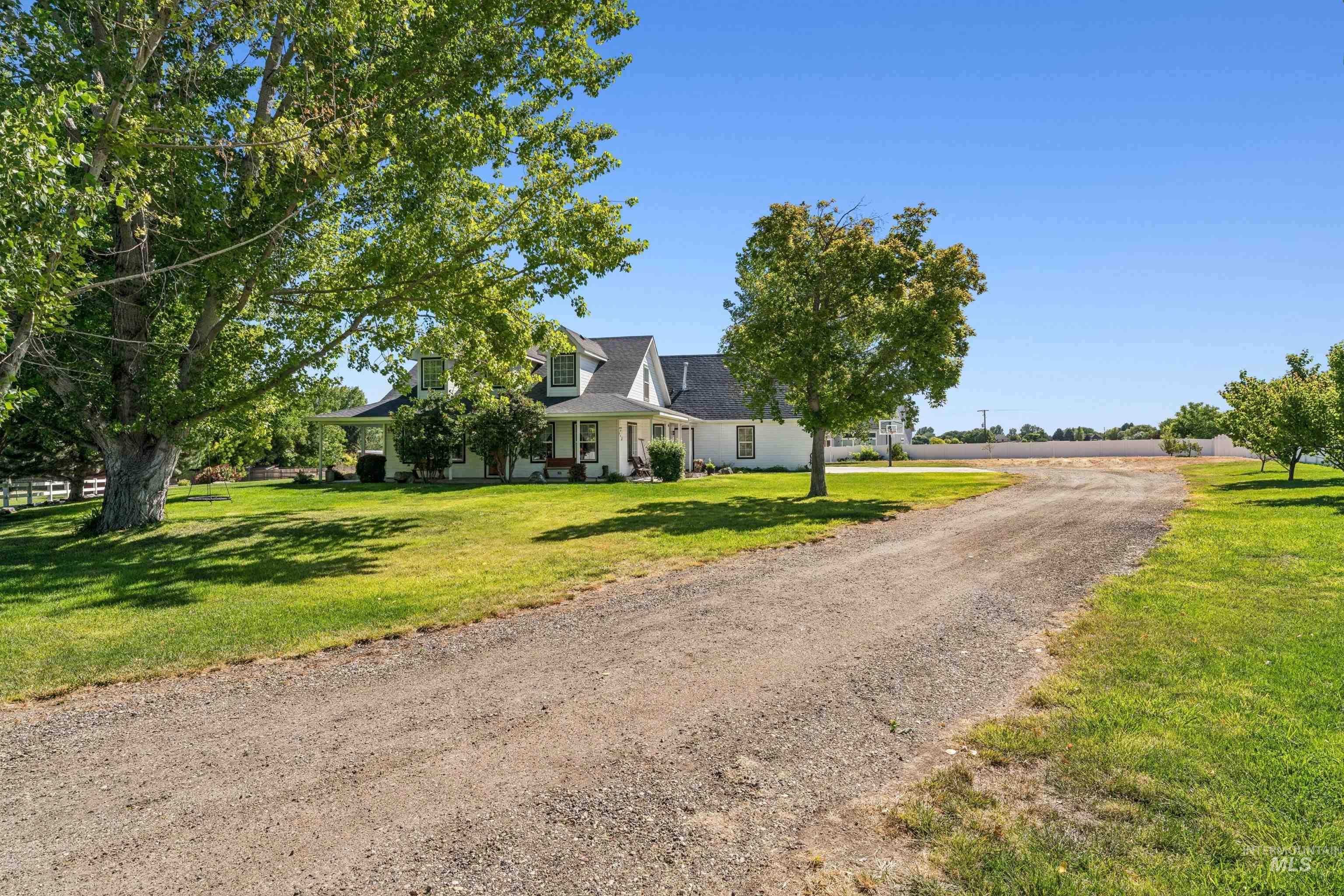 4220 Pleasant View, Nampa, Idaho 83686, 3 Bedrooms, 2.5 Bathrooms, Residential For Sale, Price $825,000, 98990990