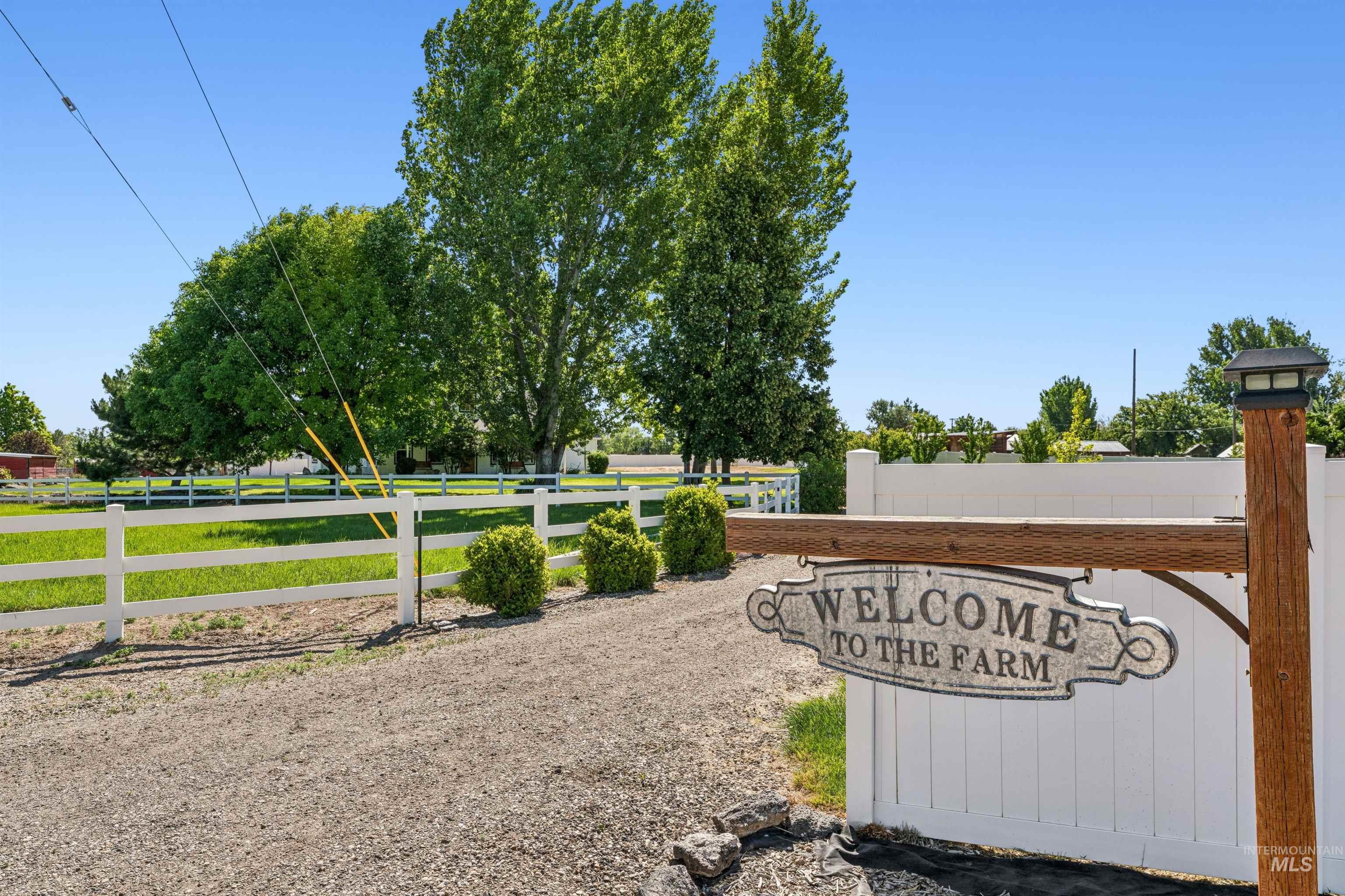 4220 Pleasant View, Nampa, Idaho 83686, 3 Bedrooms, 2.5 Bathrooms, Residential For Sale, Price $825,000, 98990990