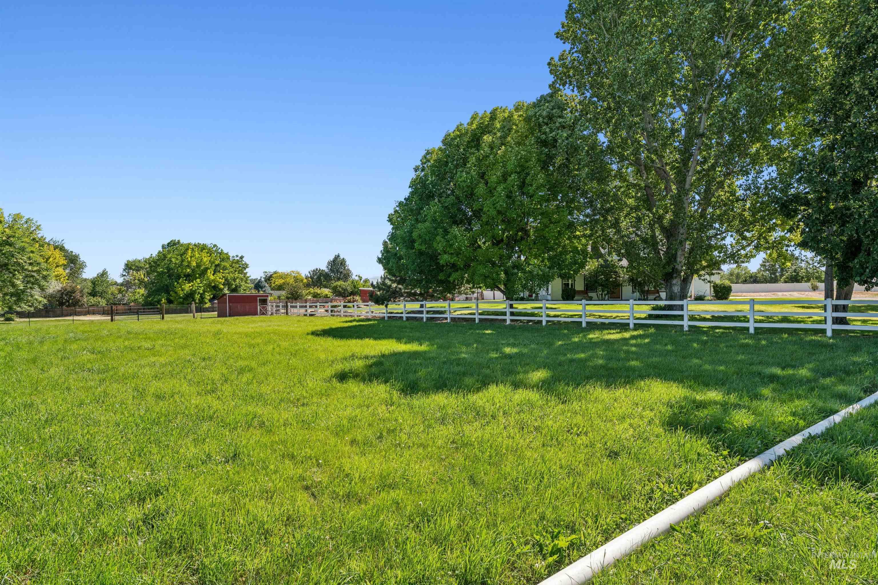 4220 Pleasant View, Nampa, Idaho 83686, 3 Bedrooms, 2.5 Bathrooms, Residential For Sale, Price $825,000, 98990990