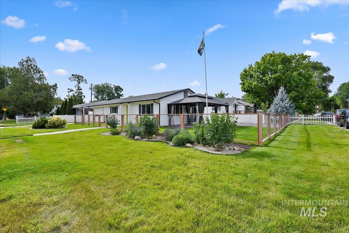 503 E Lincoln, Nampa, Idaho 83686, 3 Bedrooms, 1 Bathroom, Residential For Sale, Price $330,000, 98990991