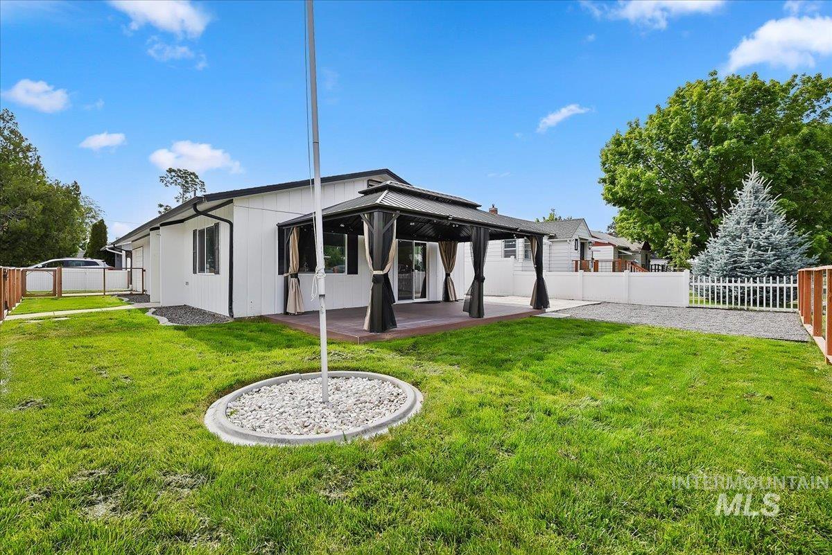 503 E Lincoln, Nampa, Idaho 83686, 3 Bedrooms, 1 Bathroom, Residential For Sale, Price $330,000, 98990991