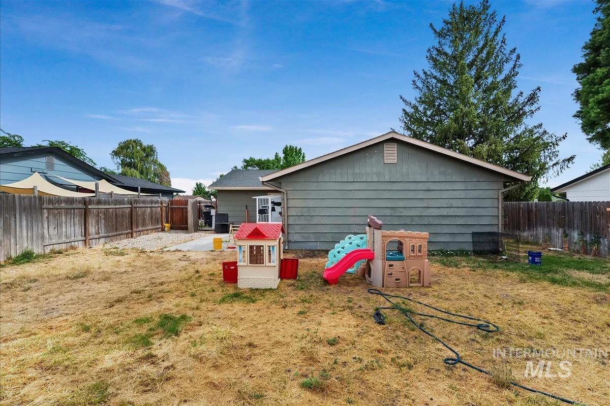 125 Donna Dr, Middleton, Idaho 83644, 3 Bedrooms, 1 Bathroom, Residential For Sale, Price $315,000, 98990992
