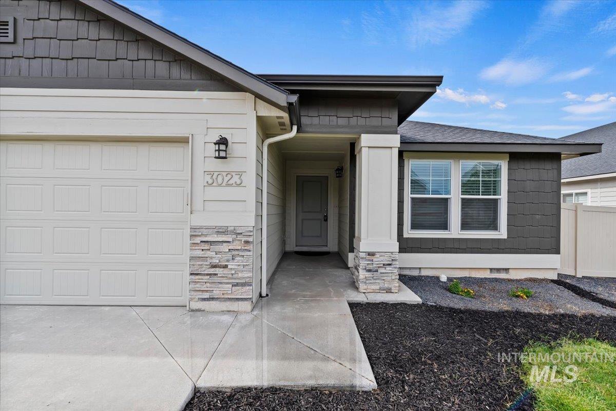 3023 W Silver River St, Meridian, Idaho 83646, 3 Bedrooms, 2 Bathrooms, Residential For Sale, Price $479,900,MLS 98990993