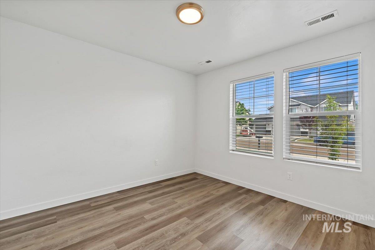 3023 W Silver River St, Meridian, Idaho 83646, 3 Bedrooms, 2 Bathrooms, Residential For Sale, Price $479,900,MLS 98990993