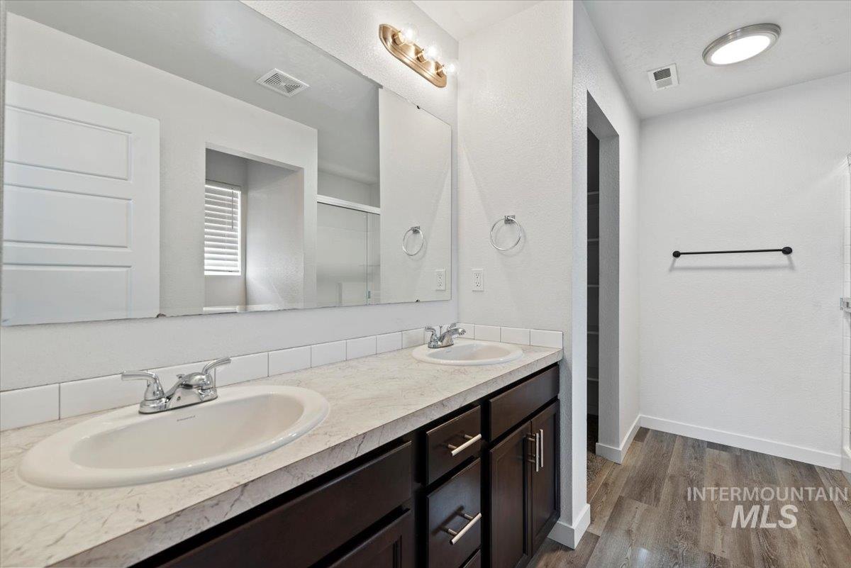 3023 W Silver River St, Meridian, Idaho 83646, 3 Bedrooms, 2 Bathrooms, Residential For Sale, Price $479,900,MLS 98990993