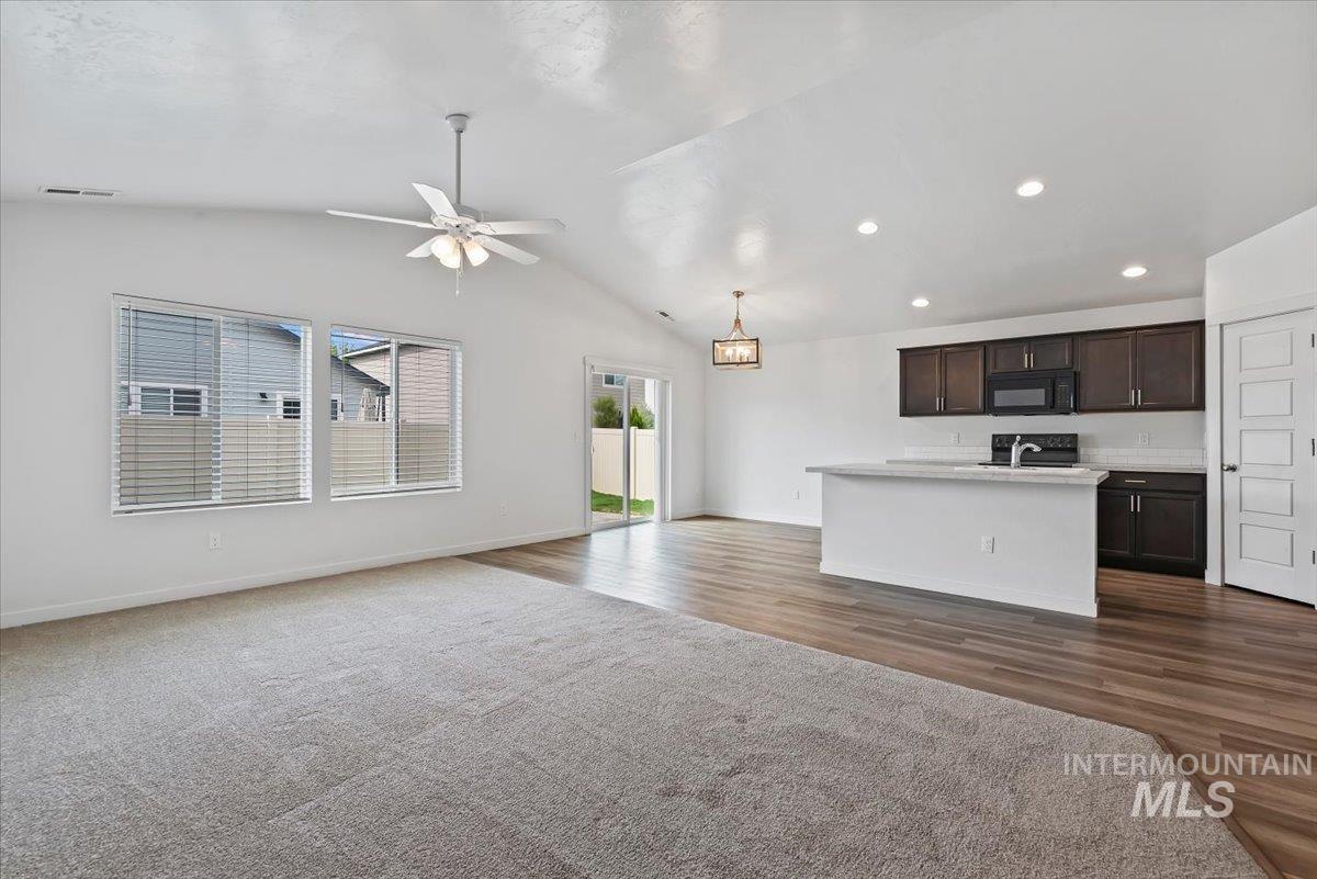 3023 W Silver River St, Meridian, Idaho 83646, 3 Bedrooms, 2 Bathrooms, Residential For Sale, Price $479,900,MLS 98990993