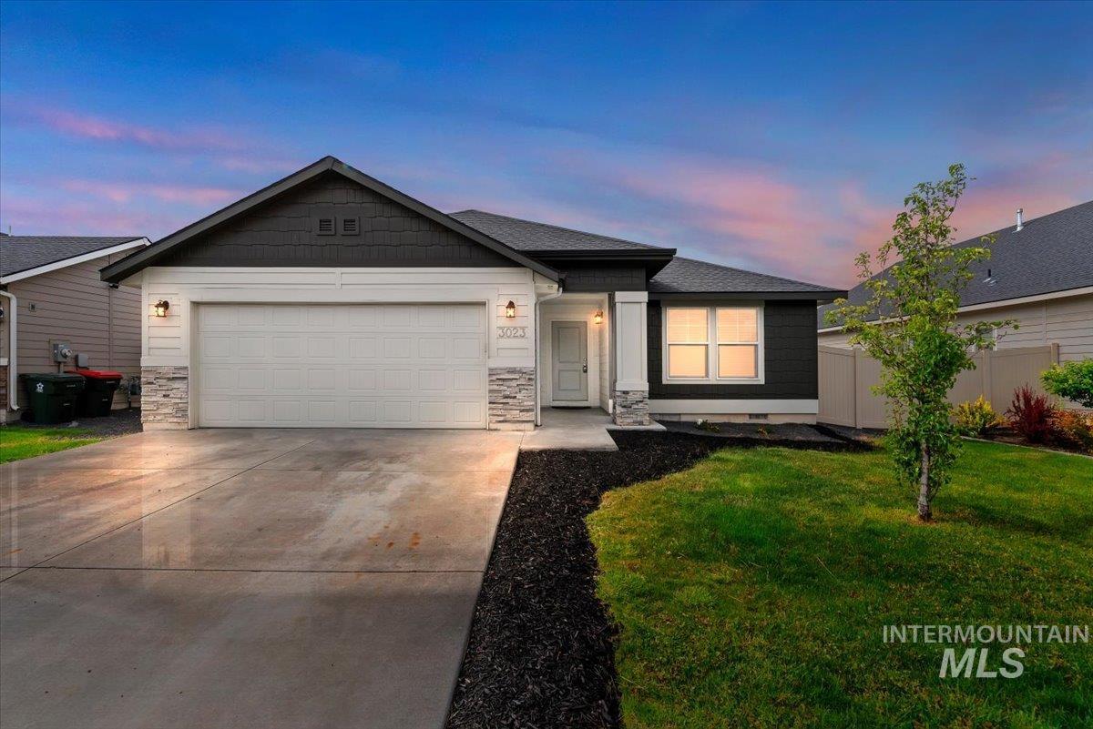 3023 W Silver River St, Meridian, Idaho 83646, 3 Bedrooms, 2 Bathrooms, Residential For Sale, Price $479,900,MLS 98990993