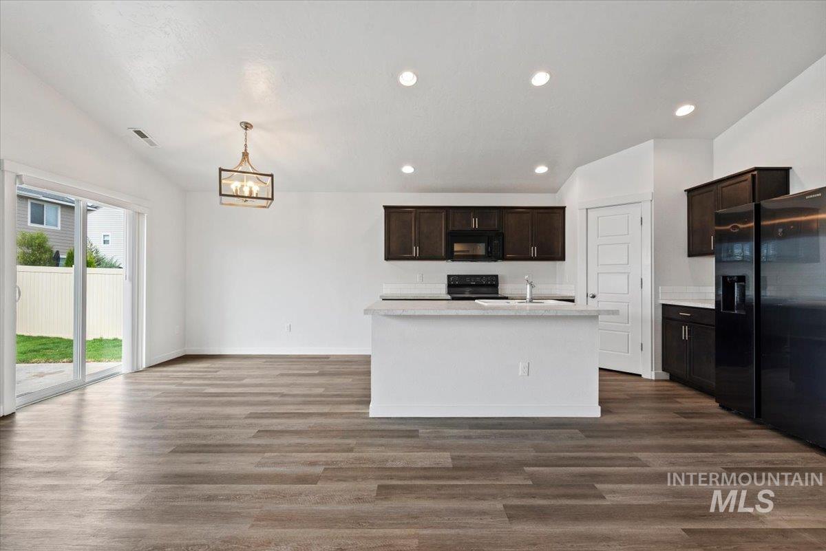 3023 W Silver River St, Meridian, Idaho 83646, 3 Bedrooms, 2 Bathrooms, Residential For Sale, Price $479,900,MLS 98990993